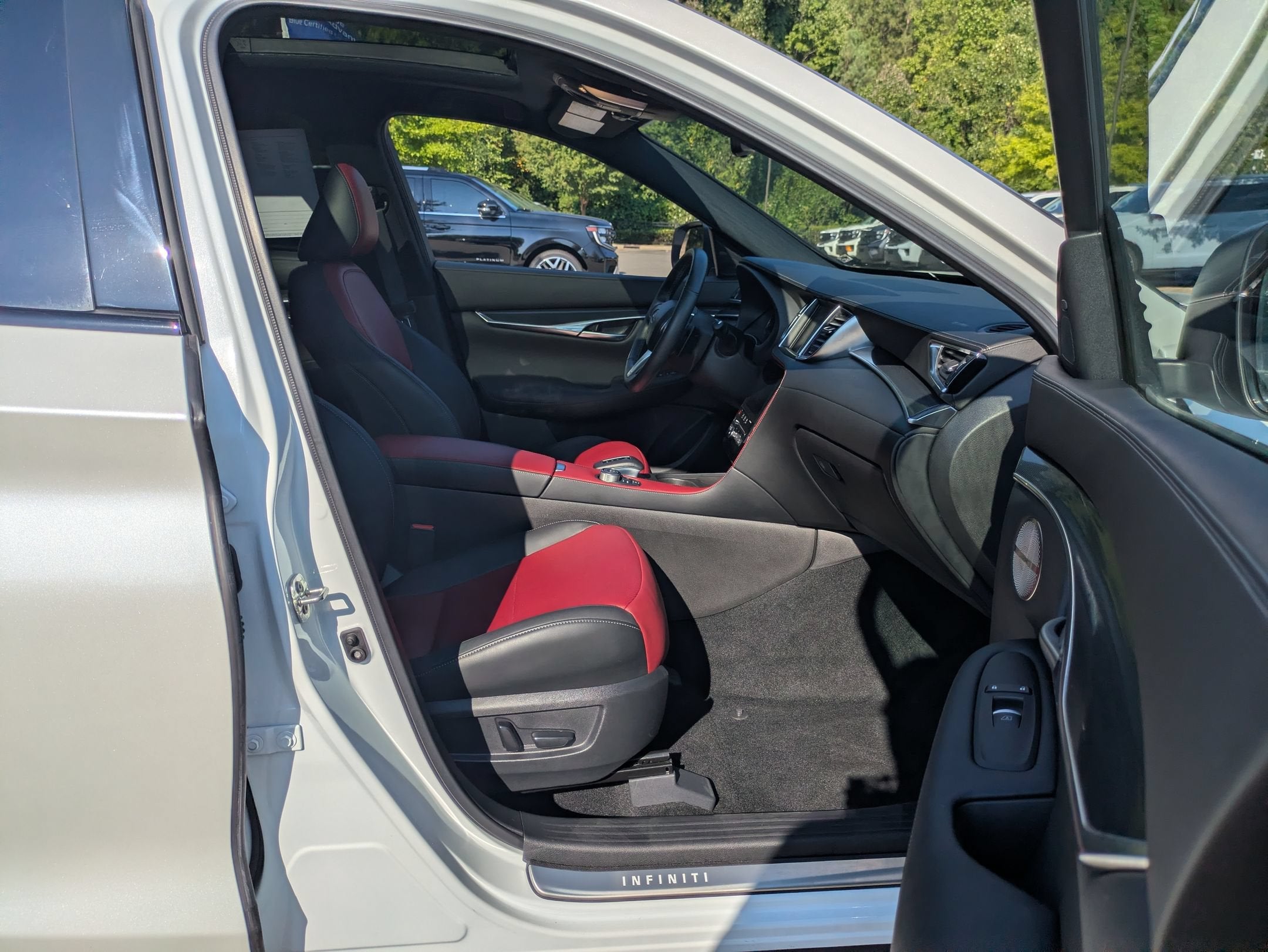 2025 INFINITI QX50 SPORT