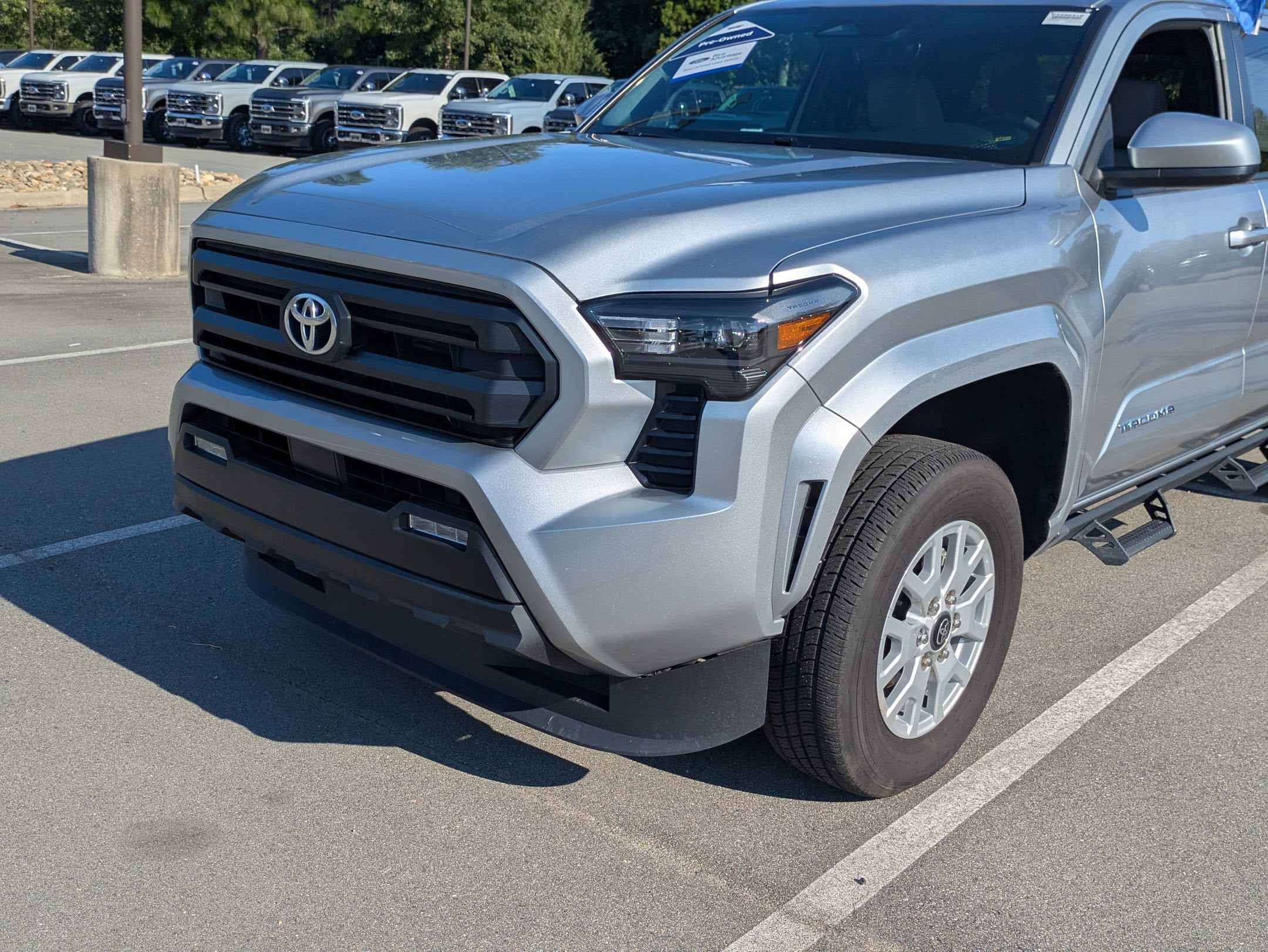 2025 Toyota Tacoma 4WD SR5