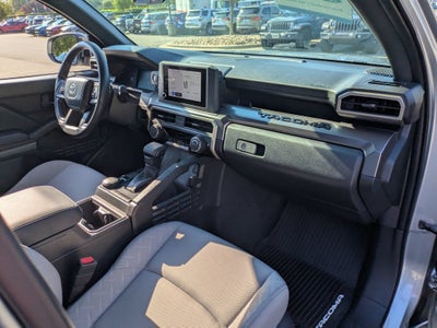 2025 Toyota Tacoma 4WD SR5