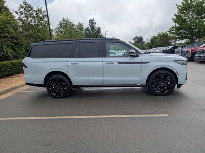2025 Lincoln Navigator L Black Label