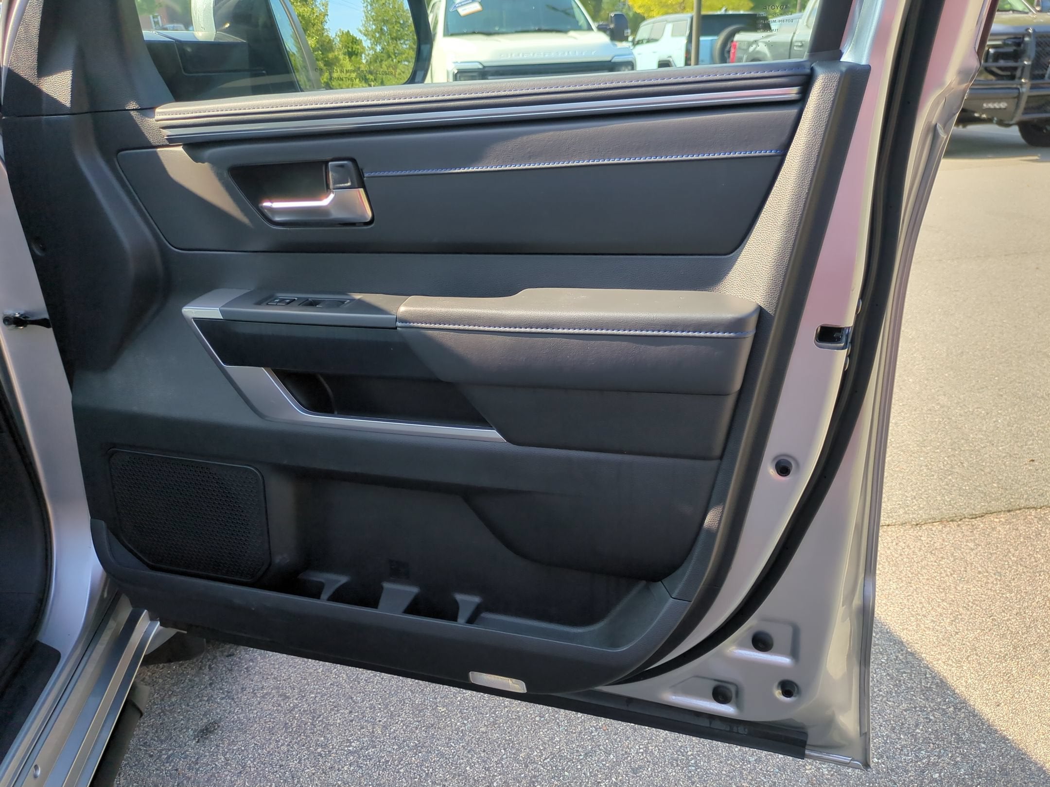 2025 Toyota Tundra 4WD Platinum