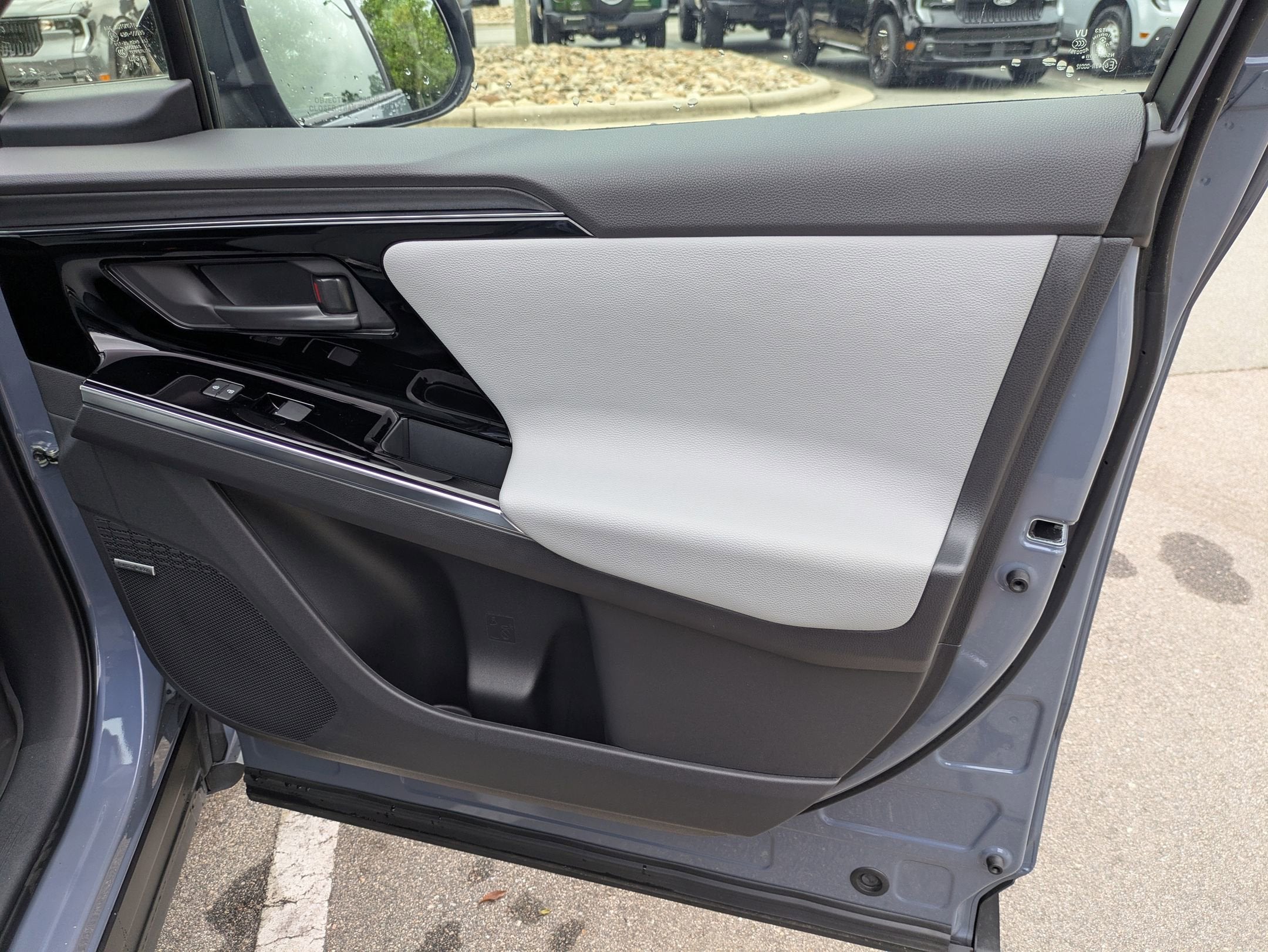 2023 Subaru Solterra Touring