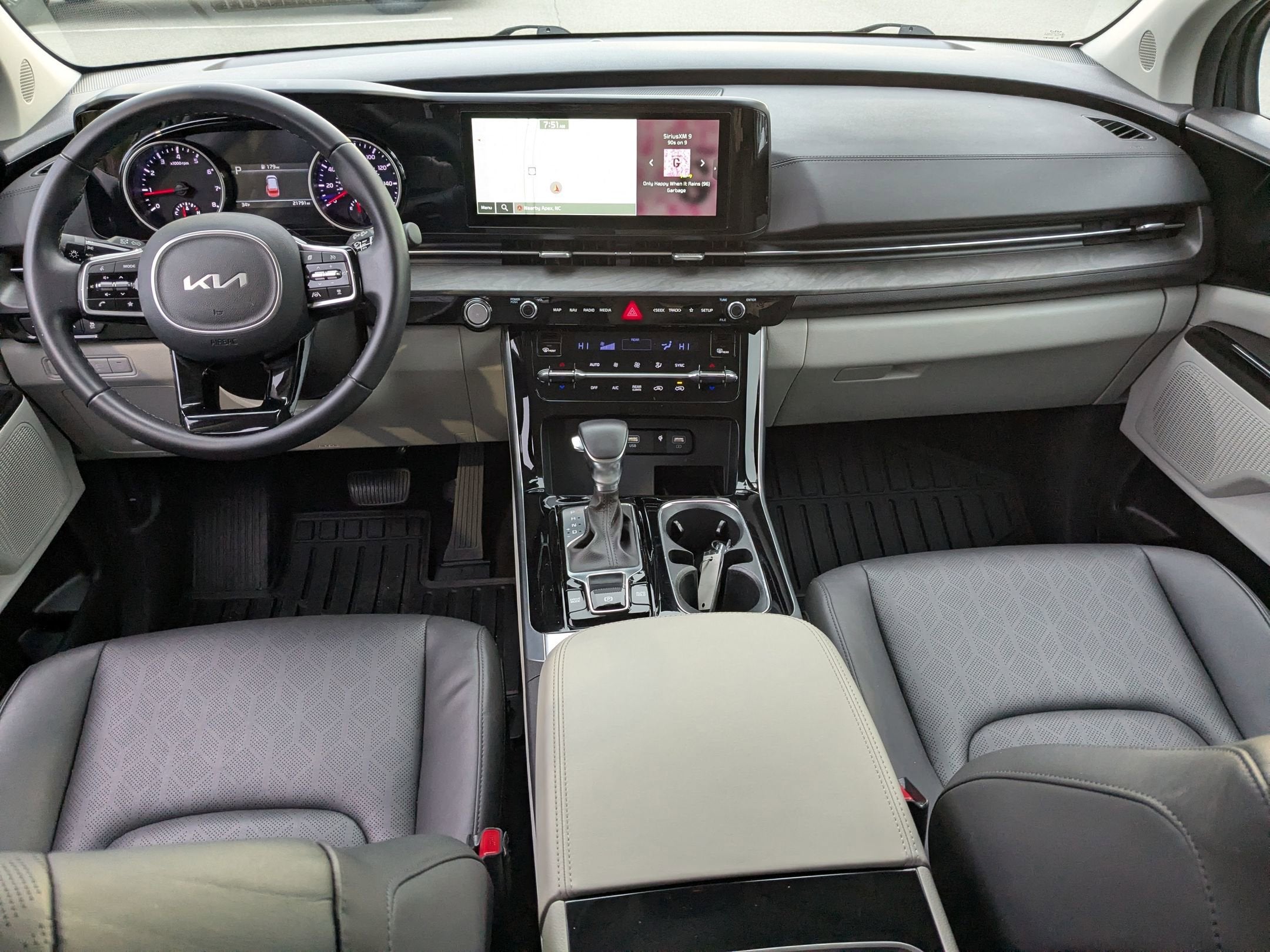 2024 Kia Carnival EX