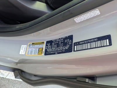 2025 Kia Carnival EX
