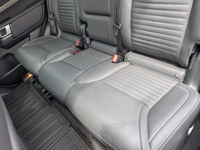2023 Land Rover Discovery Metropolitan Edition