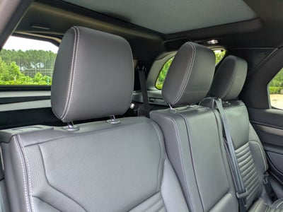 2023 Land Rover Discovery Metropolitan Edition