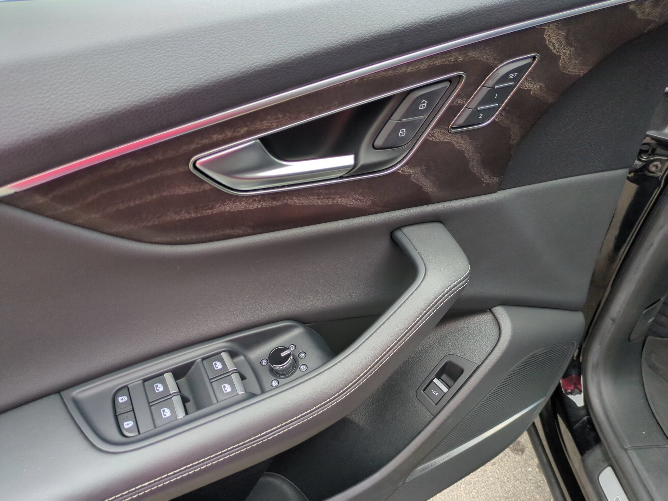 2023 Audi Q8 Premium Plus