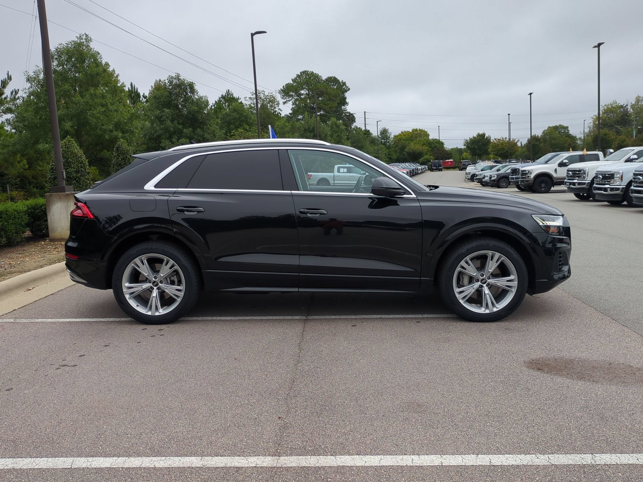 2023 Audi Q8 Premium Plus