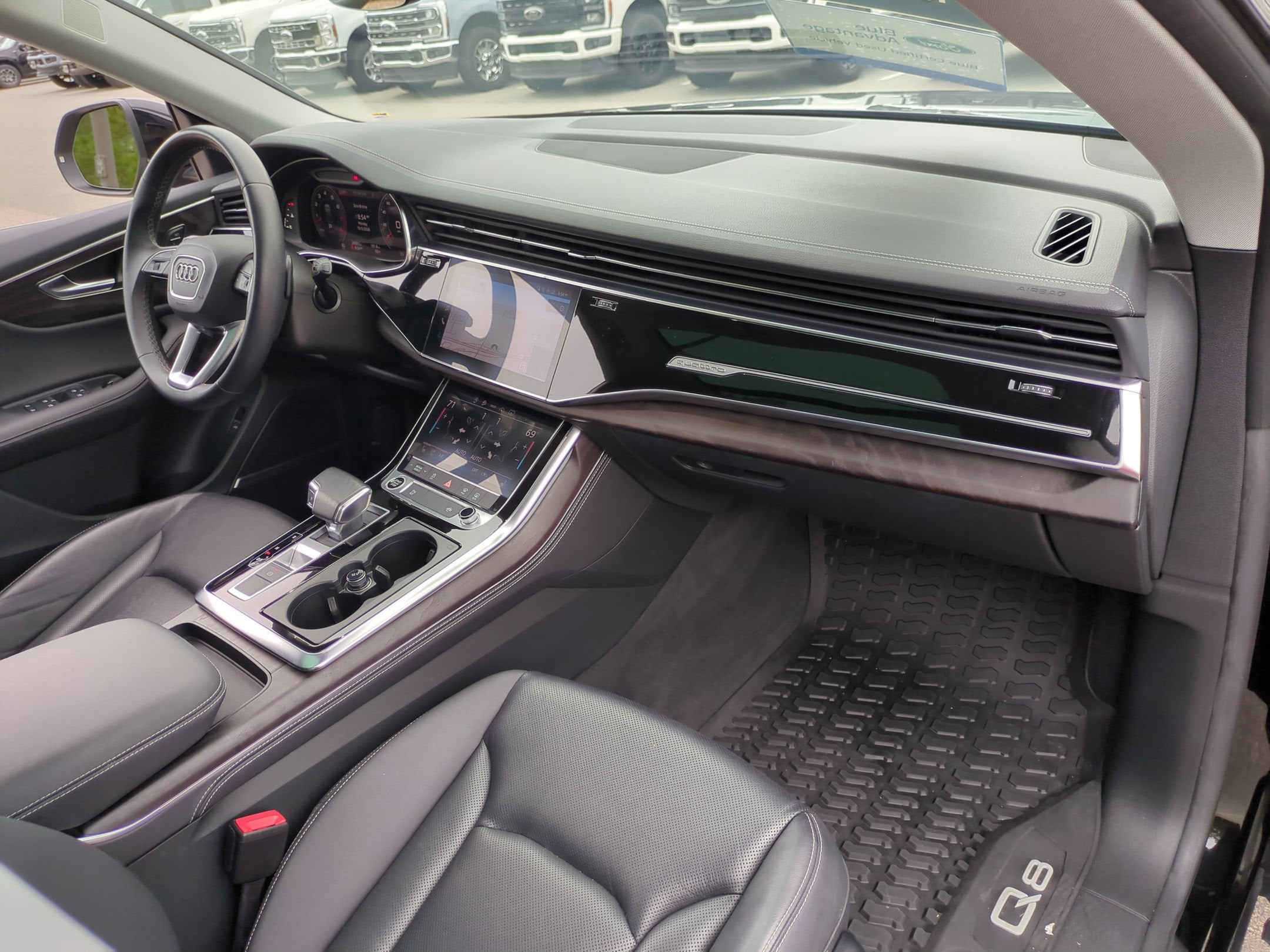 2023 Audi Q8 Premium Plus