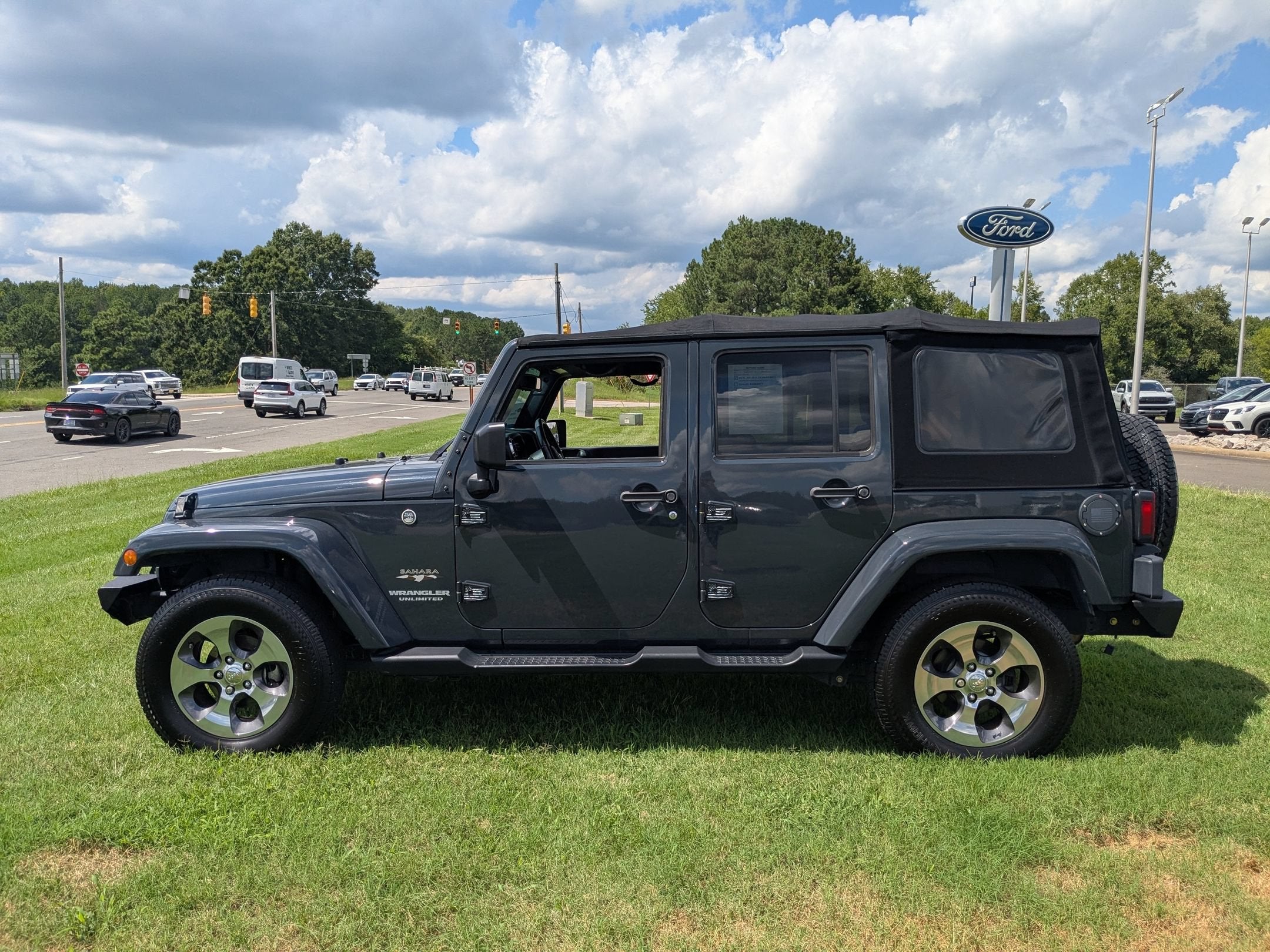 2017 Jeep Wrangler Unlimited Sahara
