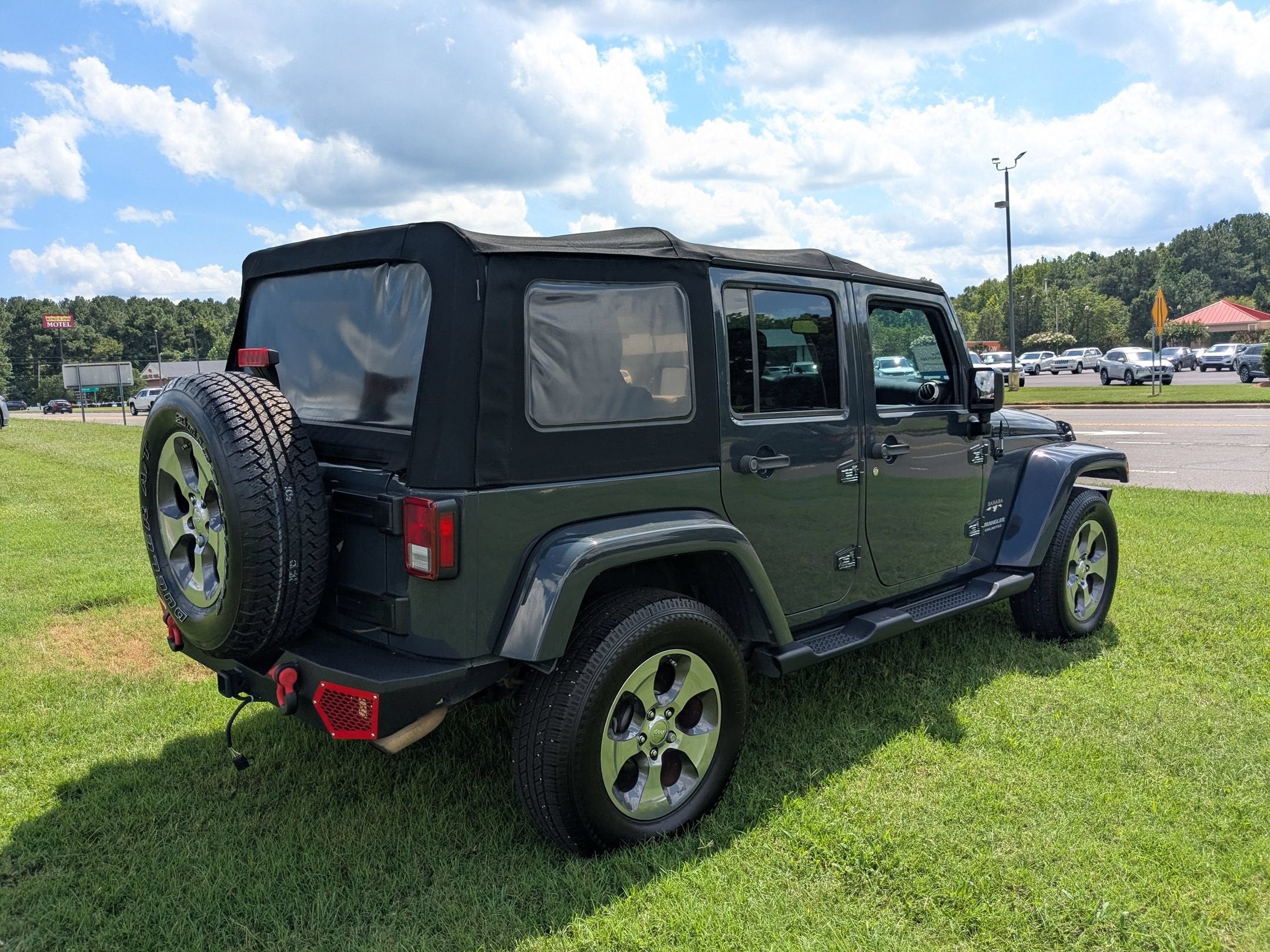 2017 Jeep Wrangler Unlimited Sahara