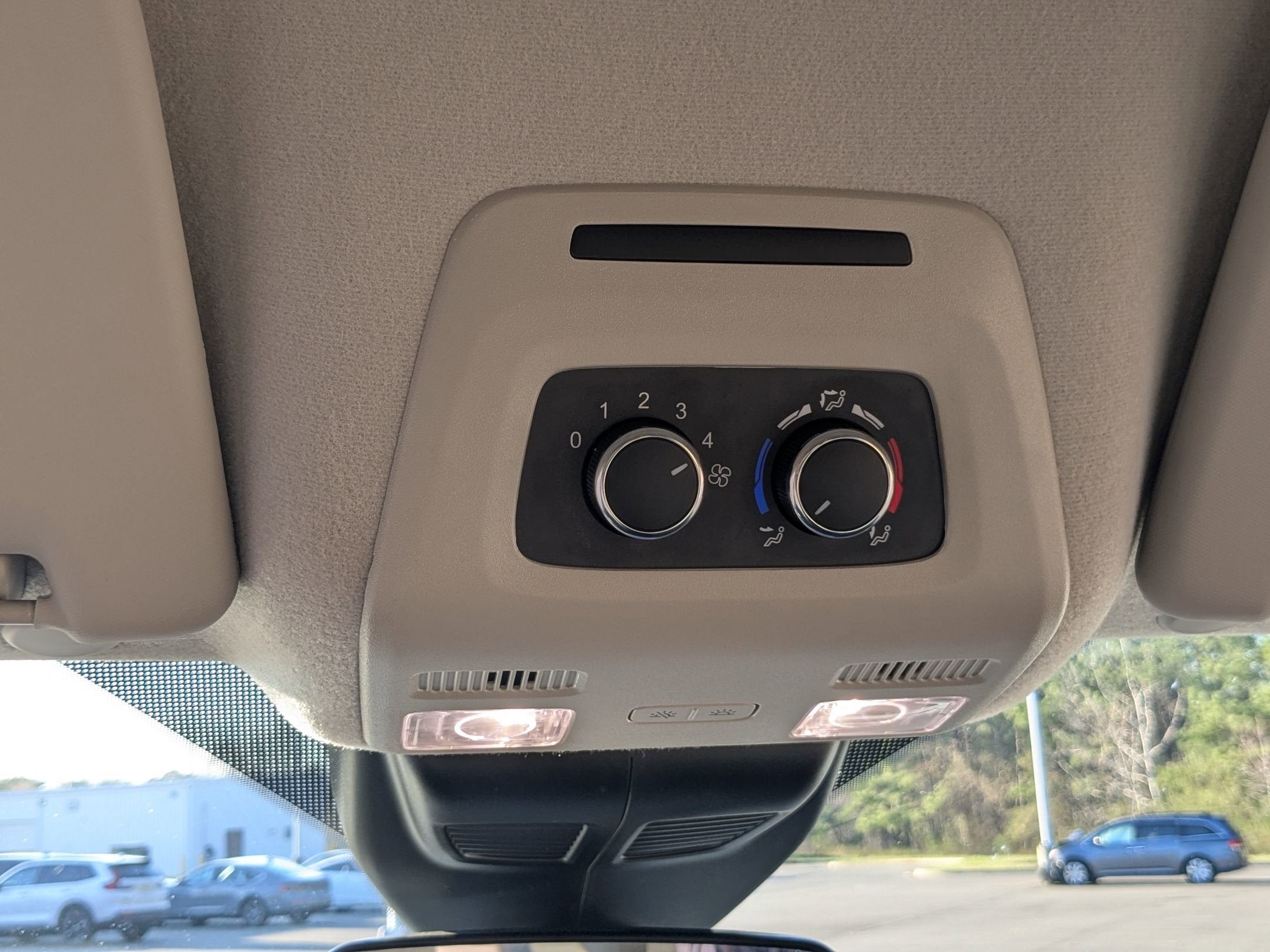 2024 Ford Transit Passenger Wagon XLT