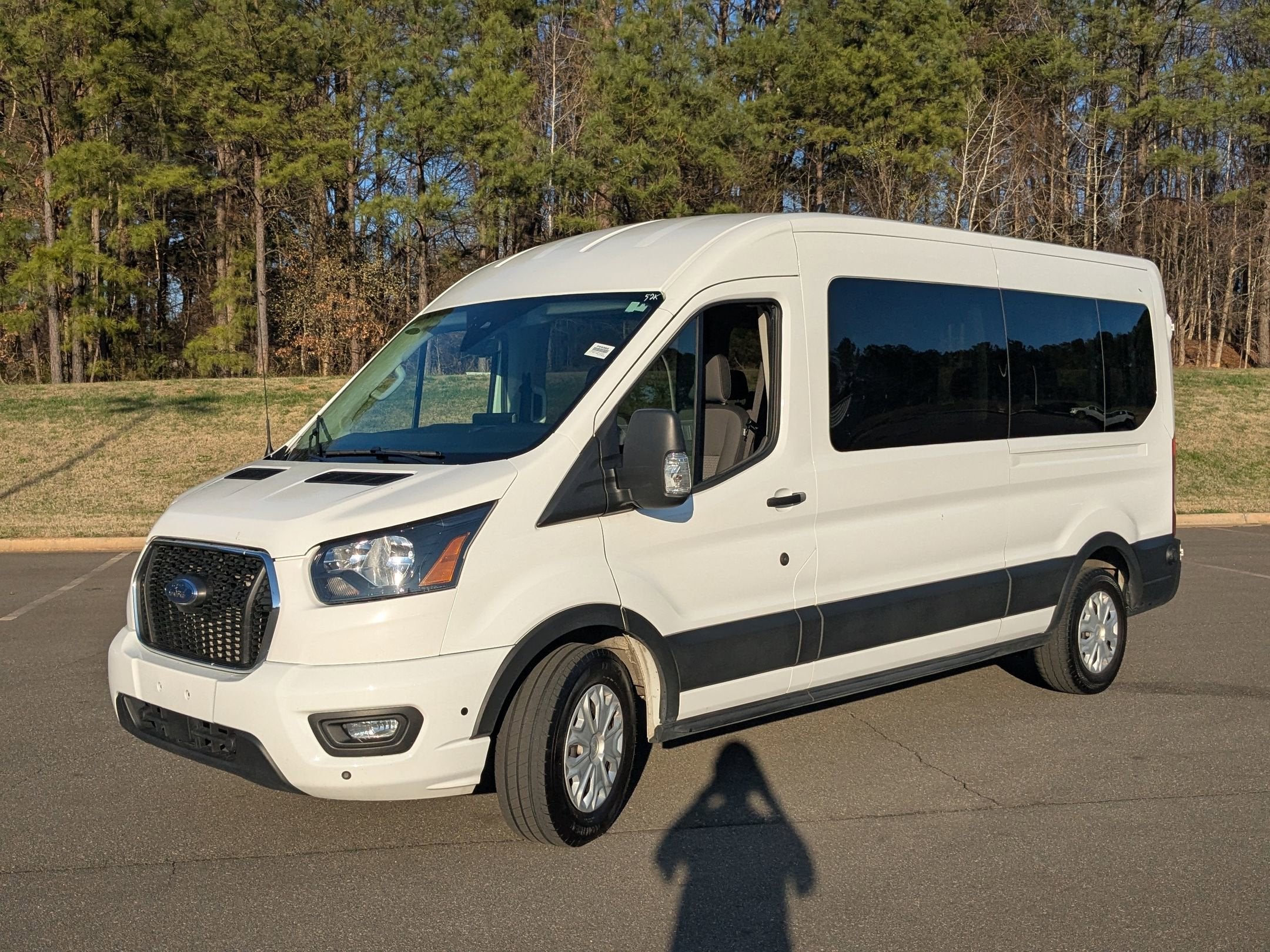 2024 Ford Transit Passenger Wagon XLT