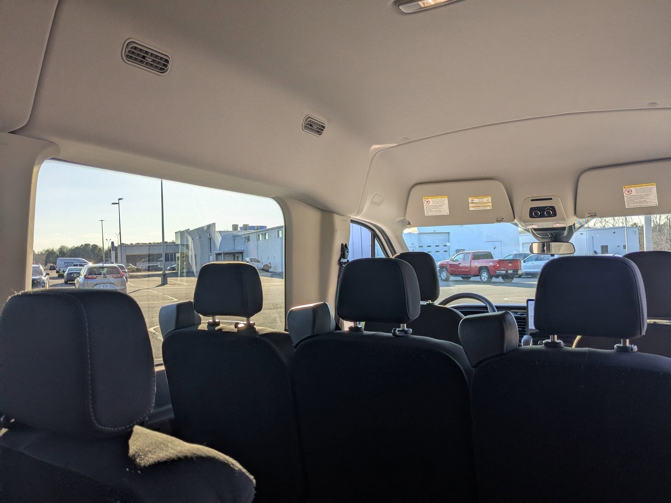 2024 Ford Transit Passenger Wagon XLT