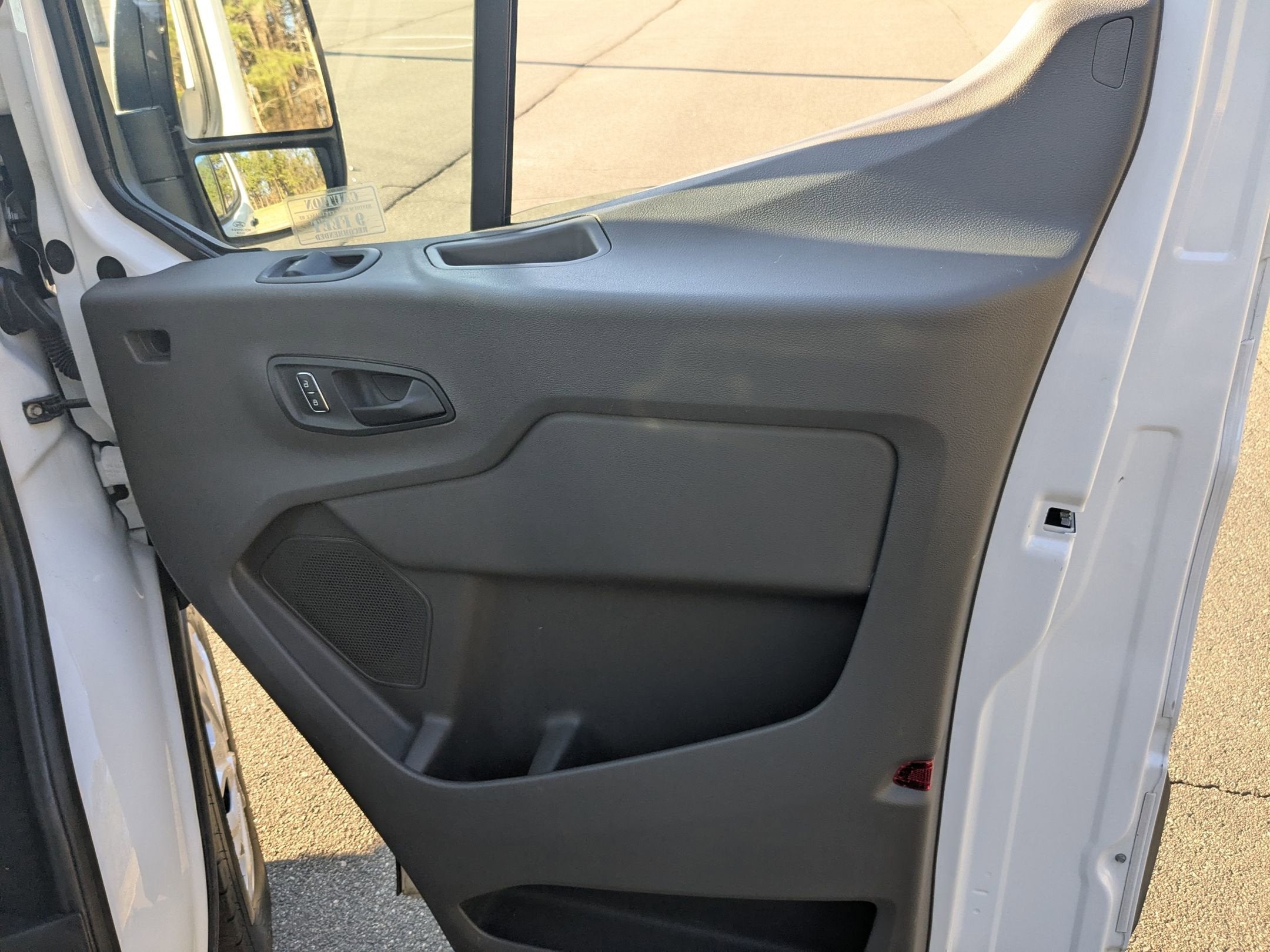 2024 Ford Transit Passenger Wagon XLT