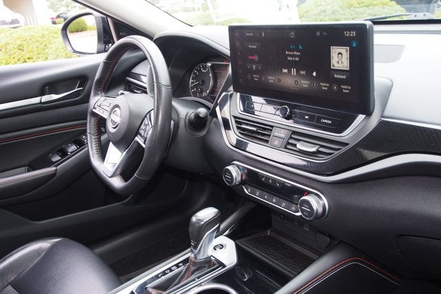 2023 Nissan Altima 2.0 SR