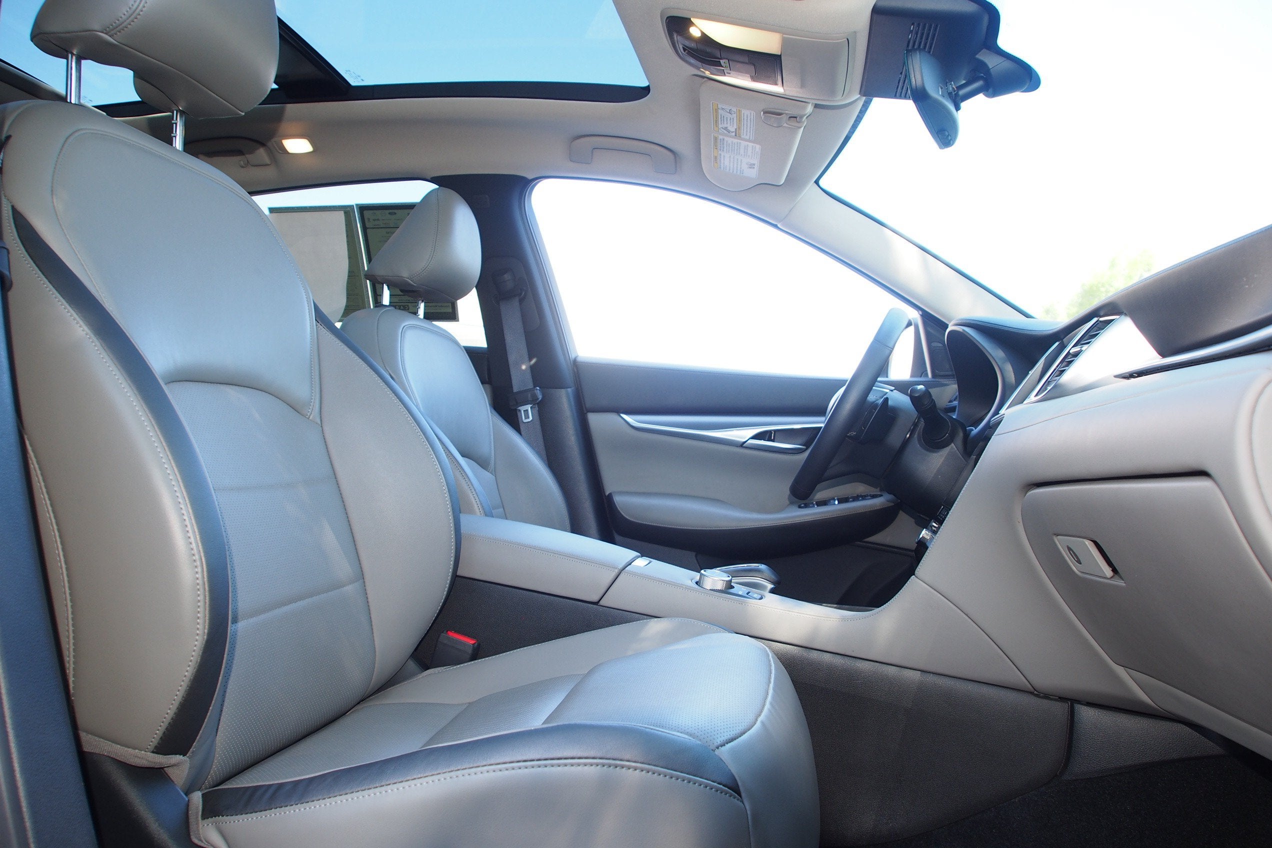 2023 INFINITI QX50 LUXE