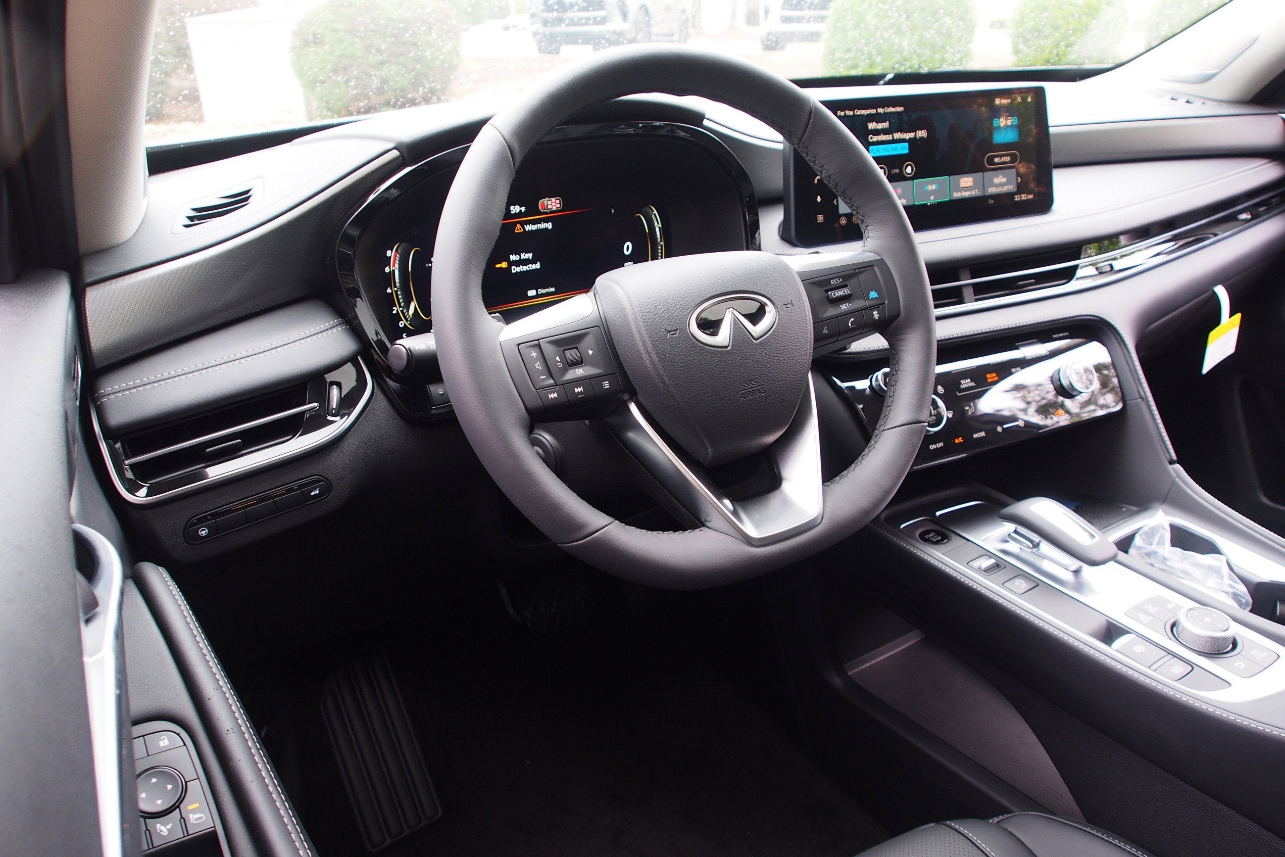 2027 INFINITI QX60 LUXE
