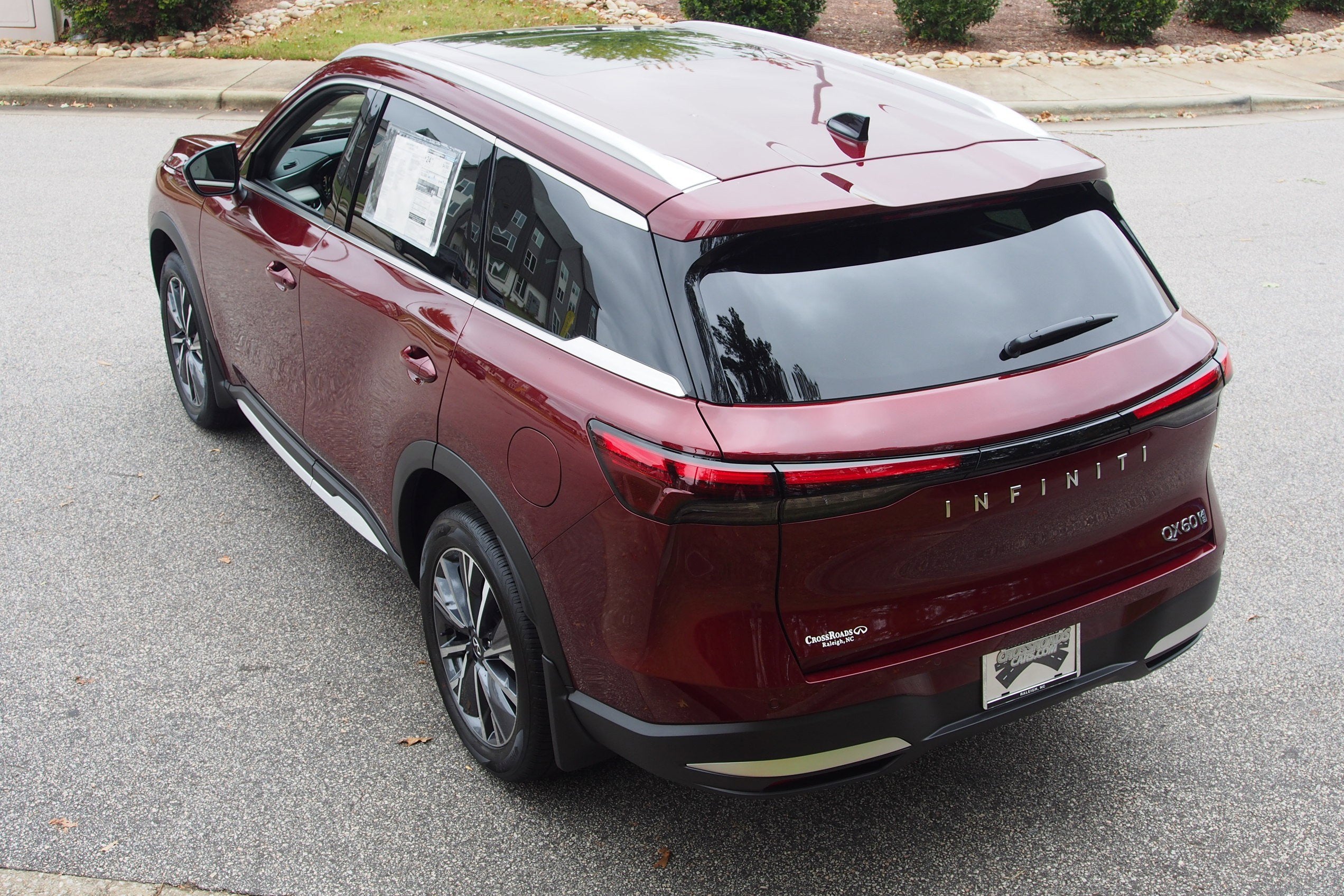 2026 INFINITI QX60 LUXE