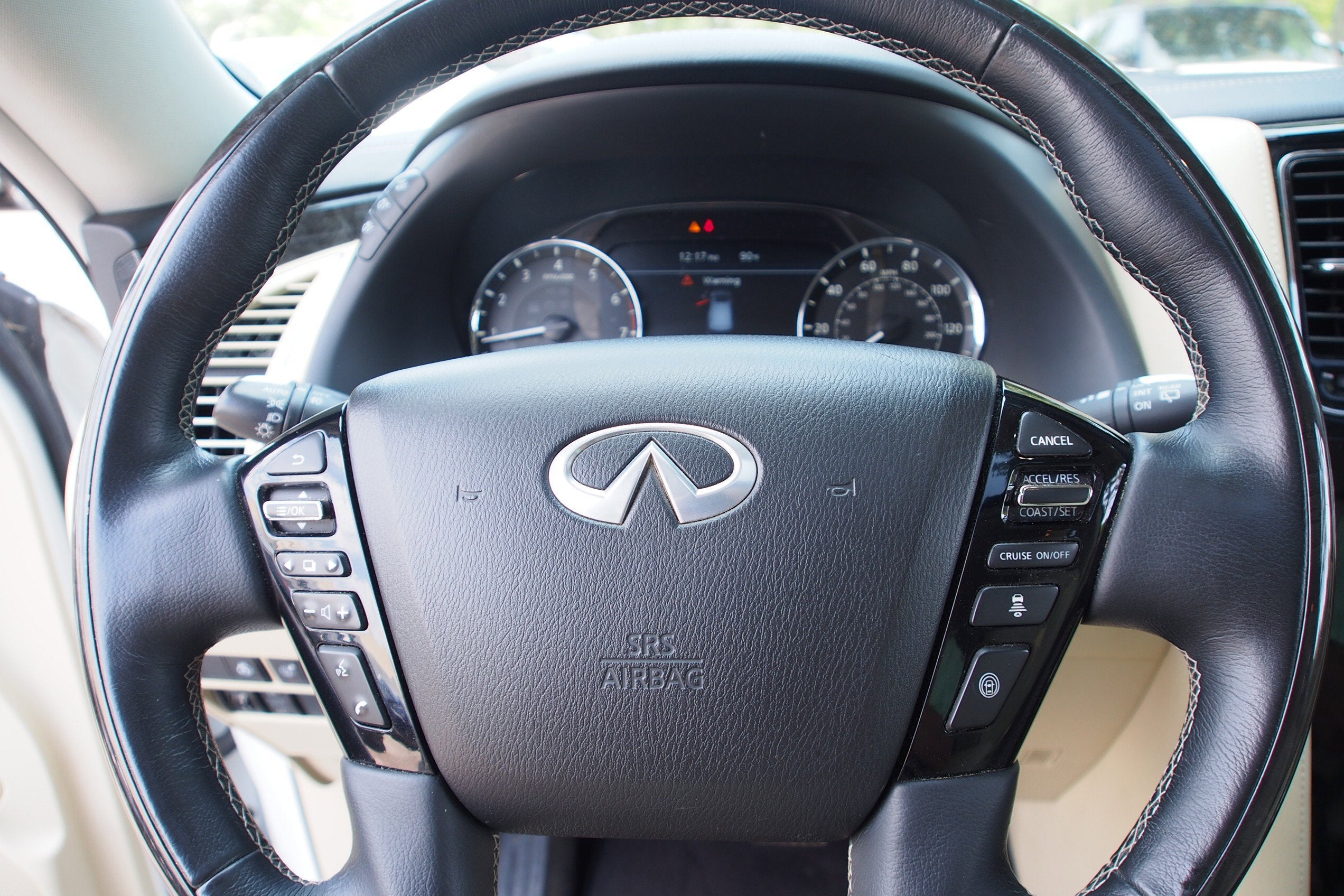 2021 INFINITI QX80 LUXE