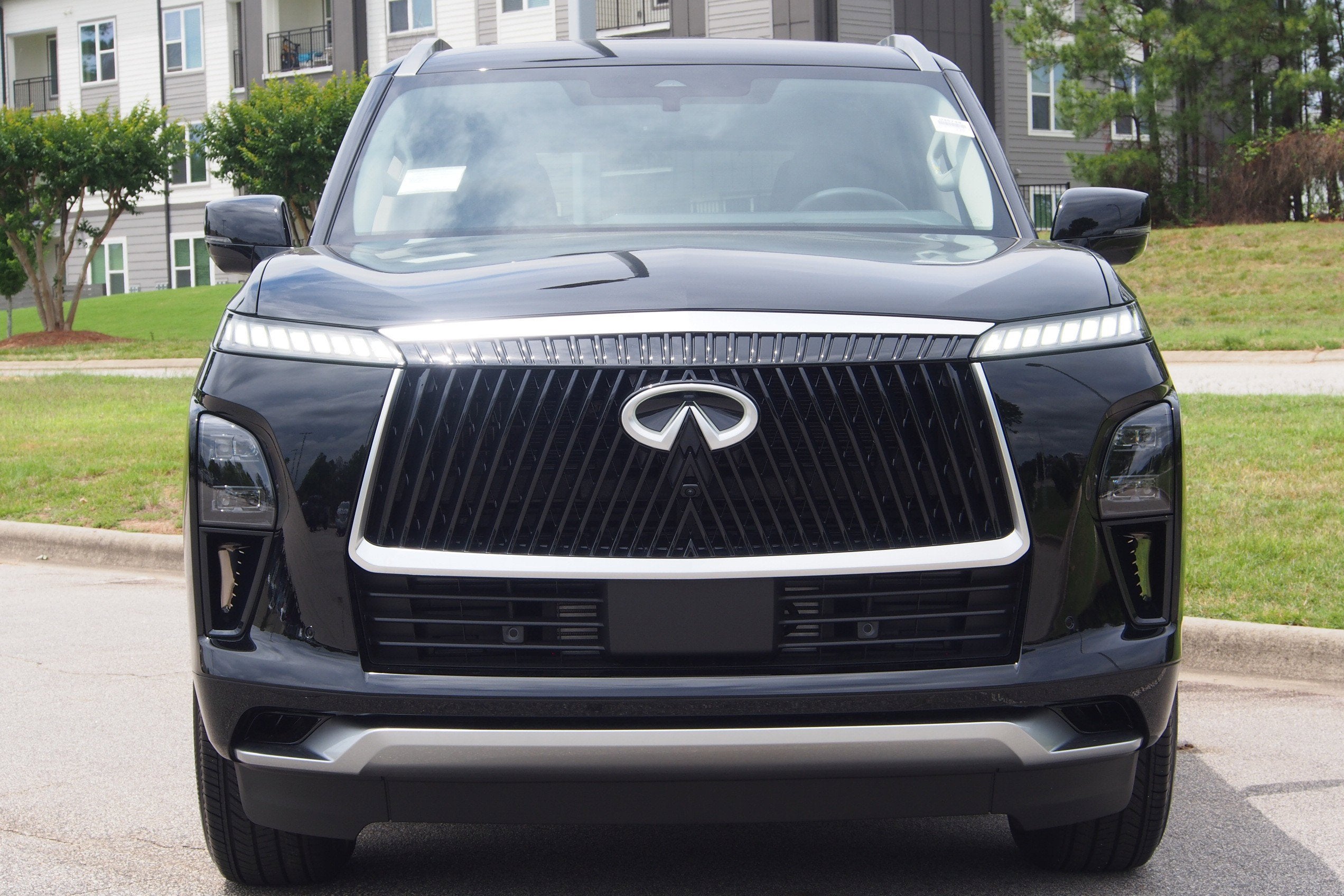 2026 INFINITI QX80 PURE