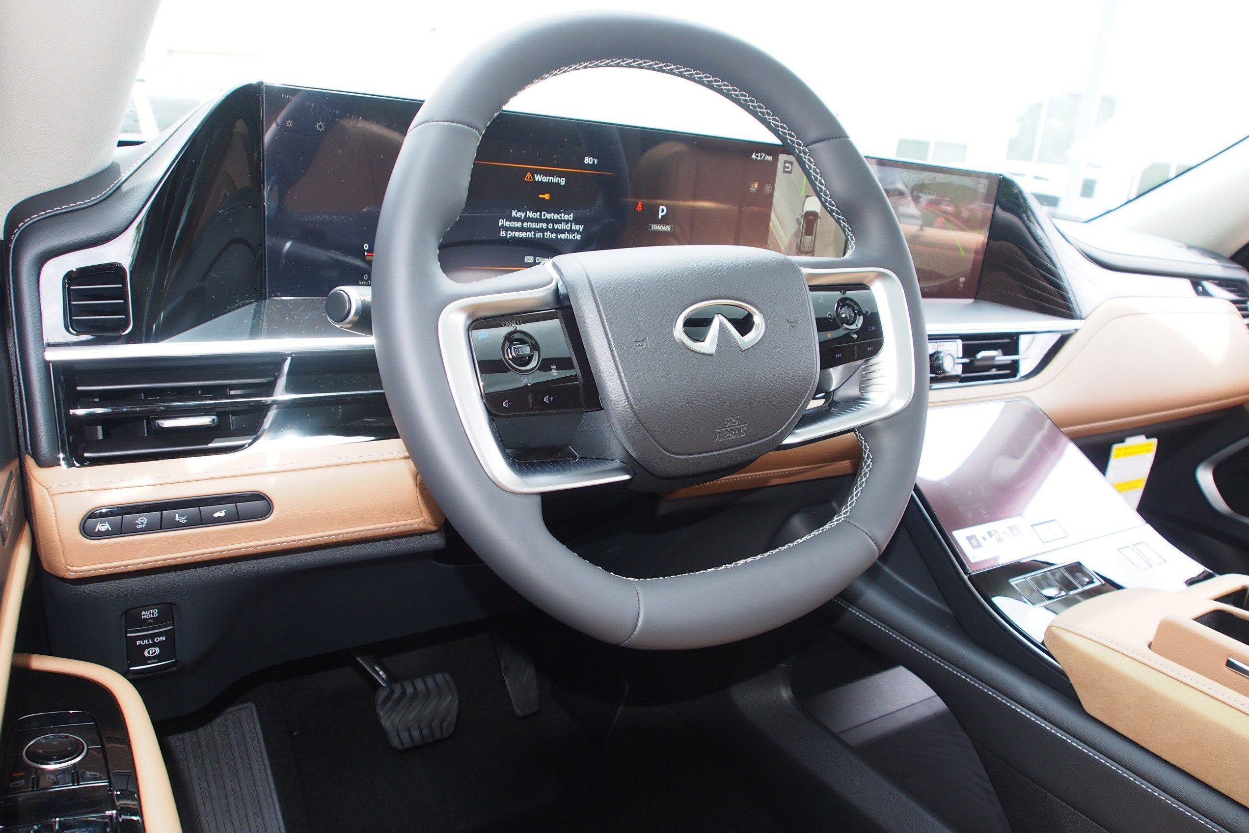2026 INFINITI QX80 LUXE
