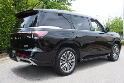 2026 INFINITI QX80 LUXE