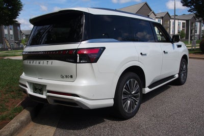 2027 INFINITI QX80 LUXE