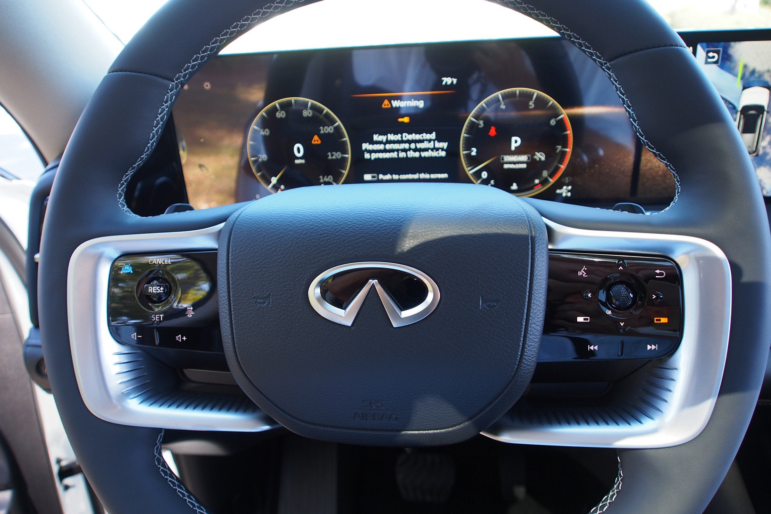 2026 INFINITI QX80 LUXE