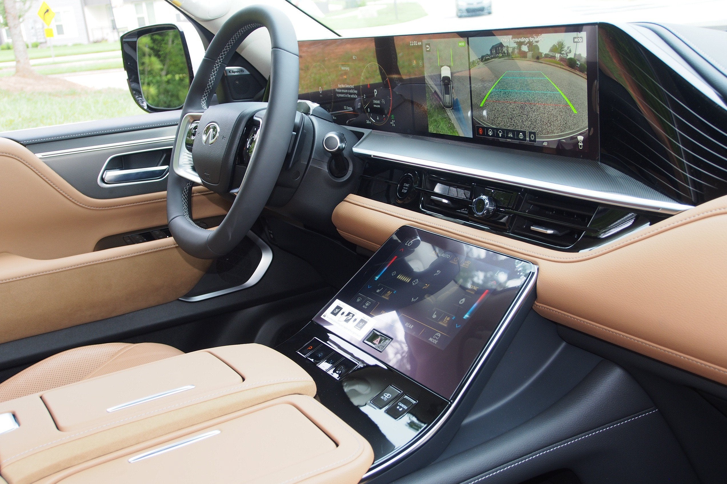 2027 INFINITI QX80 LUXE