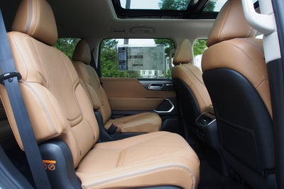 2027 INFINITI QX80 LUXE