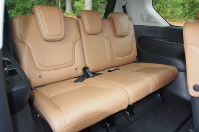 2027 INFINITI QX80 LUXE