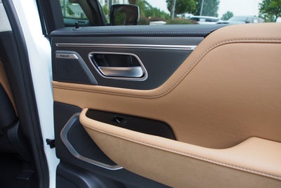 2027 INFINITI QX80 LUXE