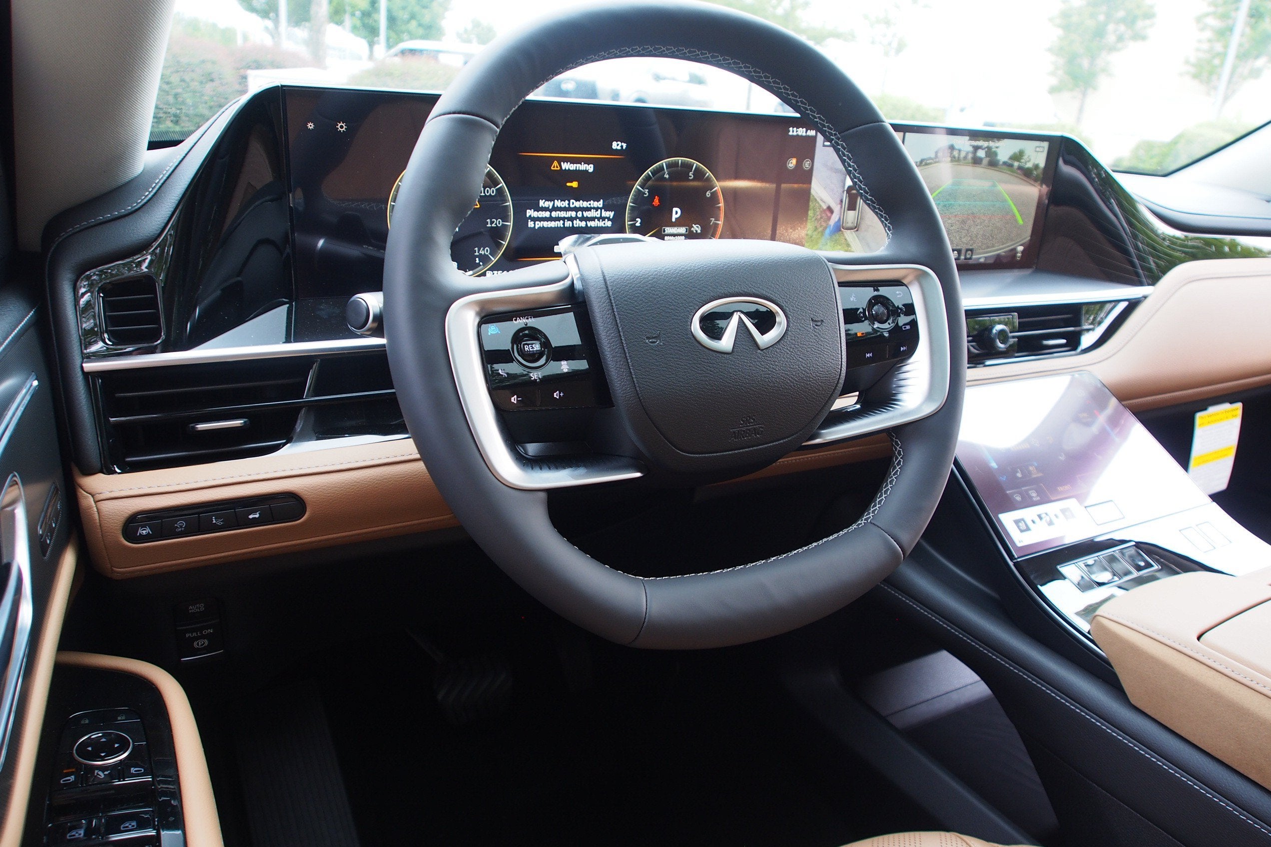 2027 INFINITI QX80 LUXE