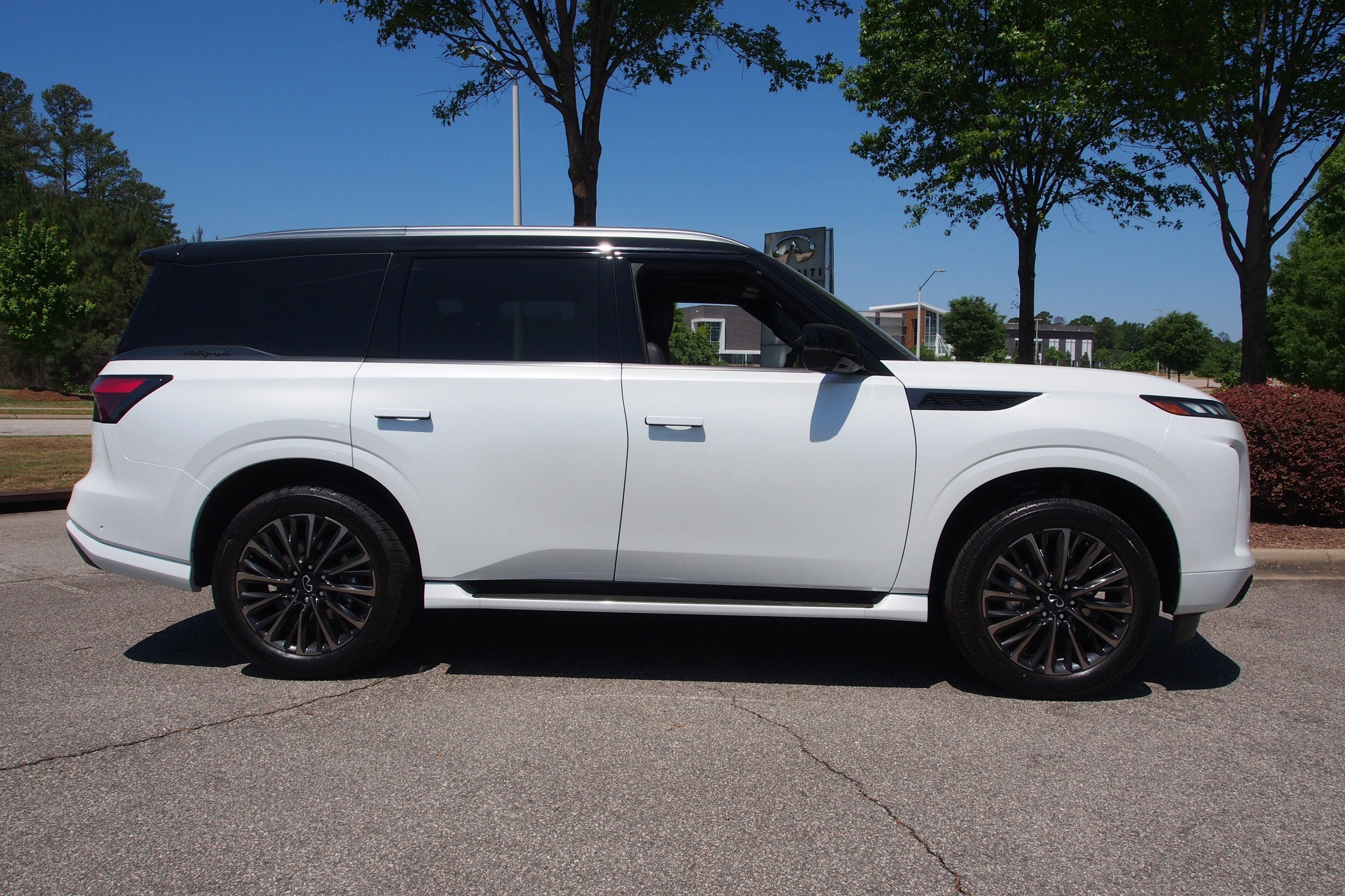 2026 INFINITI QX80 AUTOGRAPH