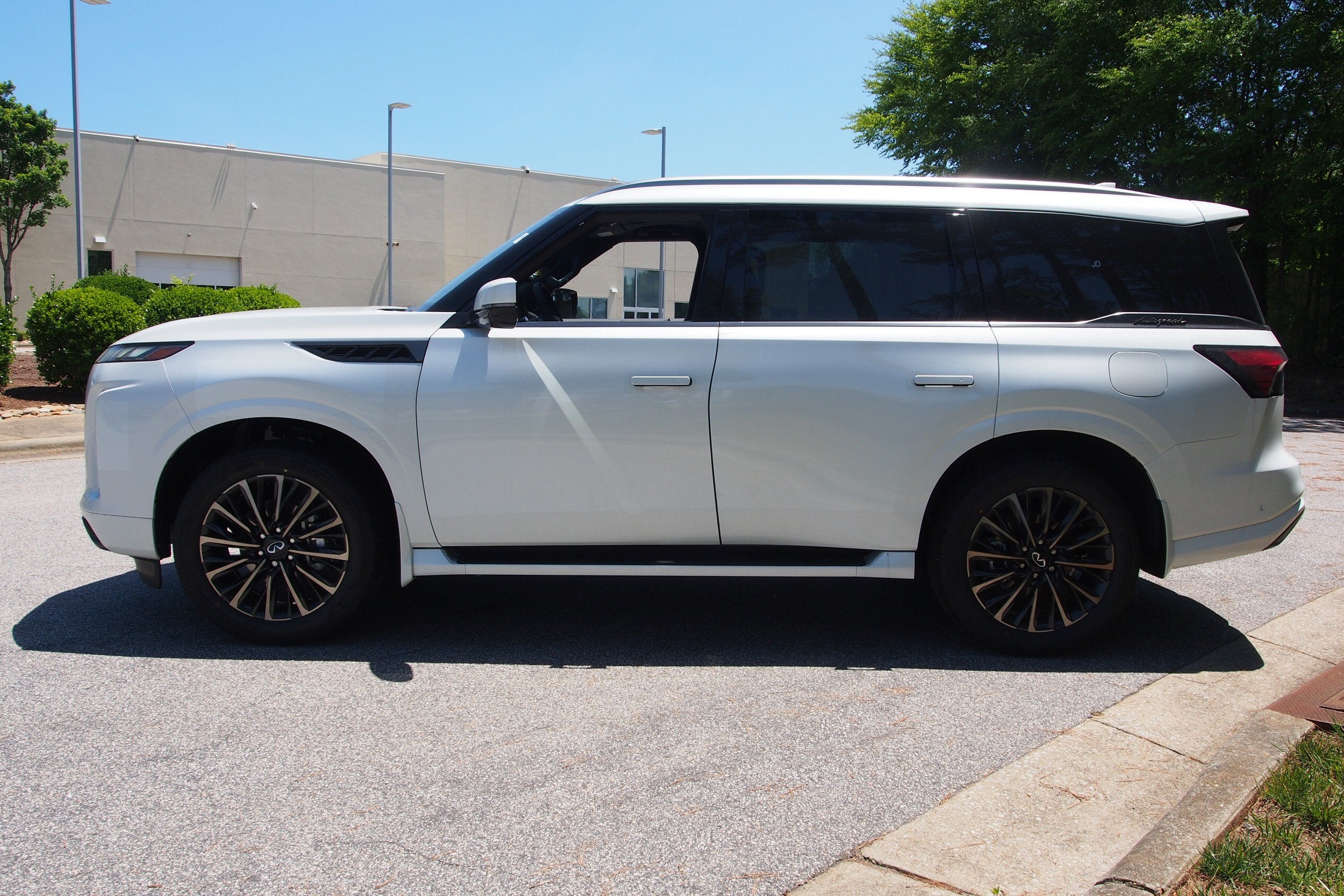 2026 INFINITI QX80 AUTOGRAPH