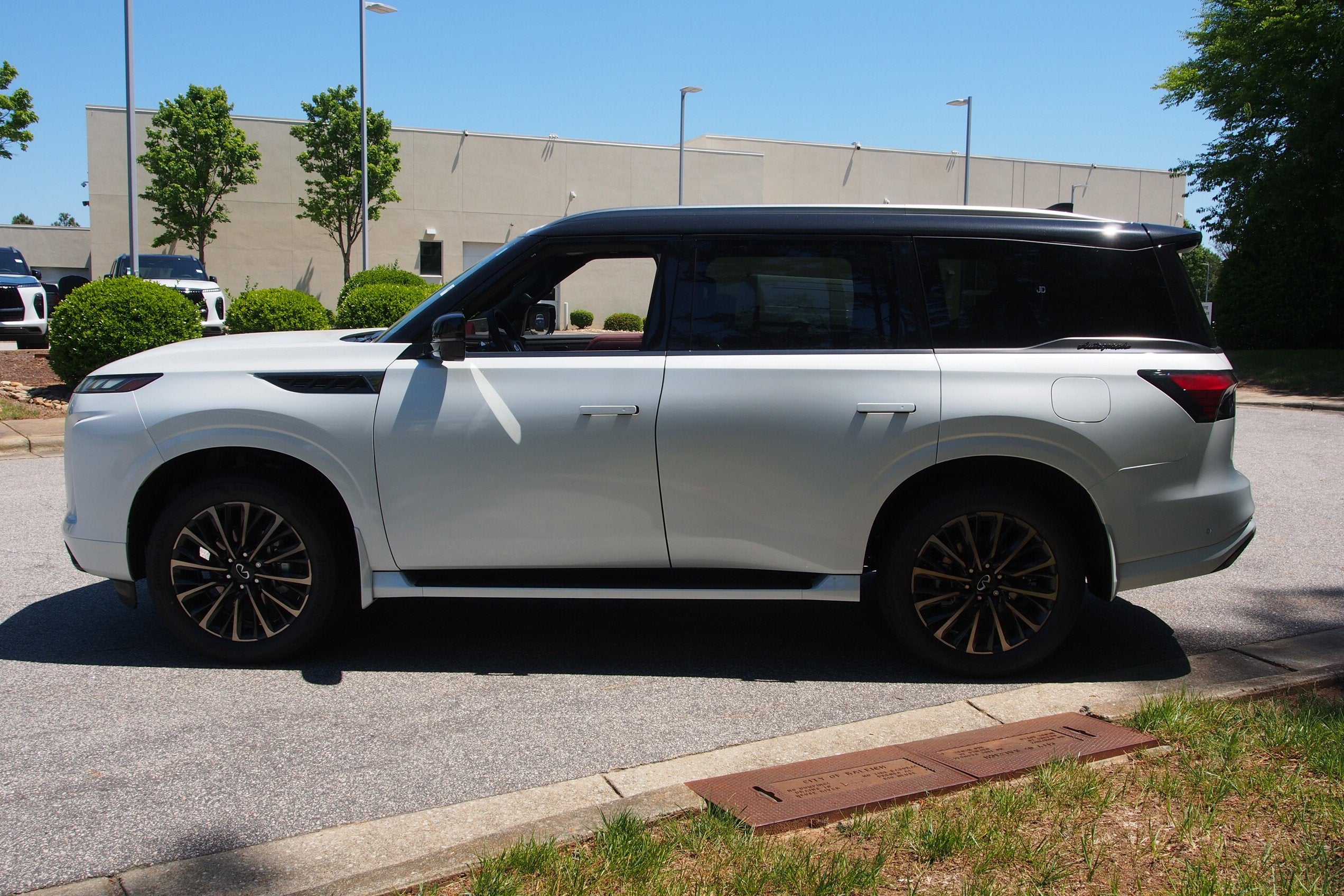 2026 INFINITI QX80 AUTOGRAPH