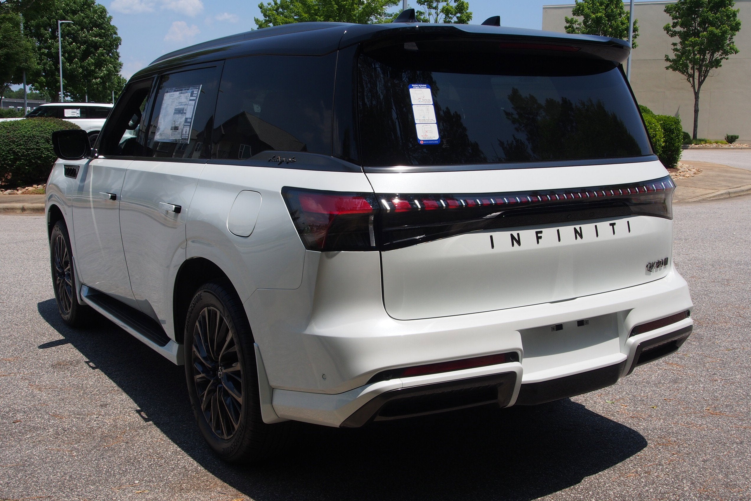 2026 INFINITI QX80 AUTOGRAPH