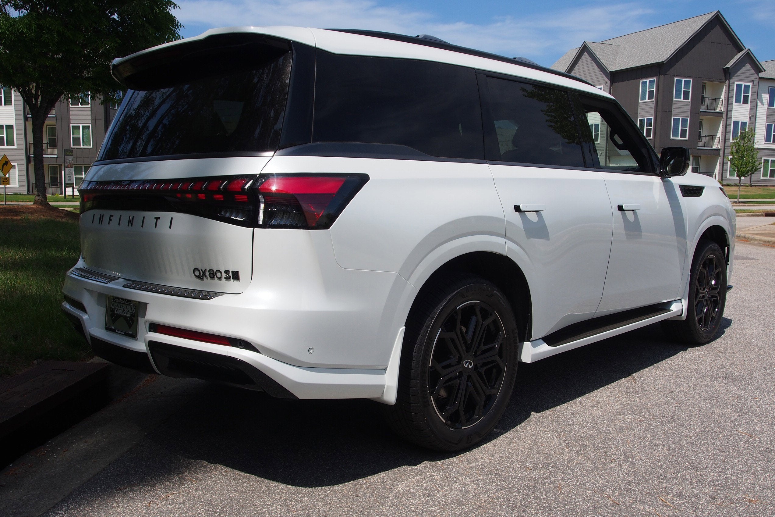 2026 INFINITI QX80 SPORT