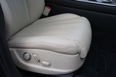 2025 Genesis GV80 Select