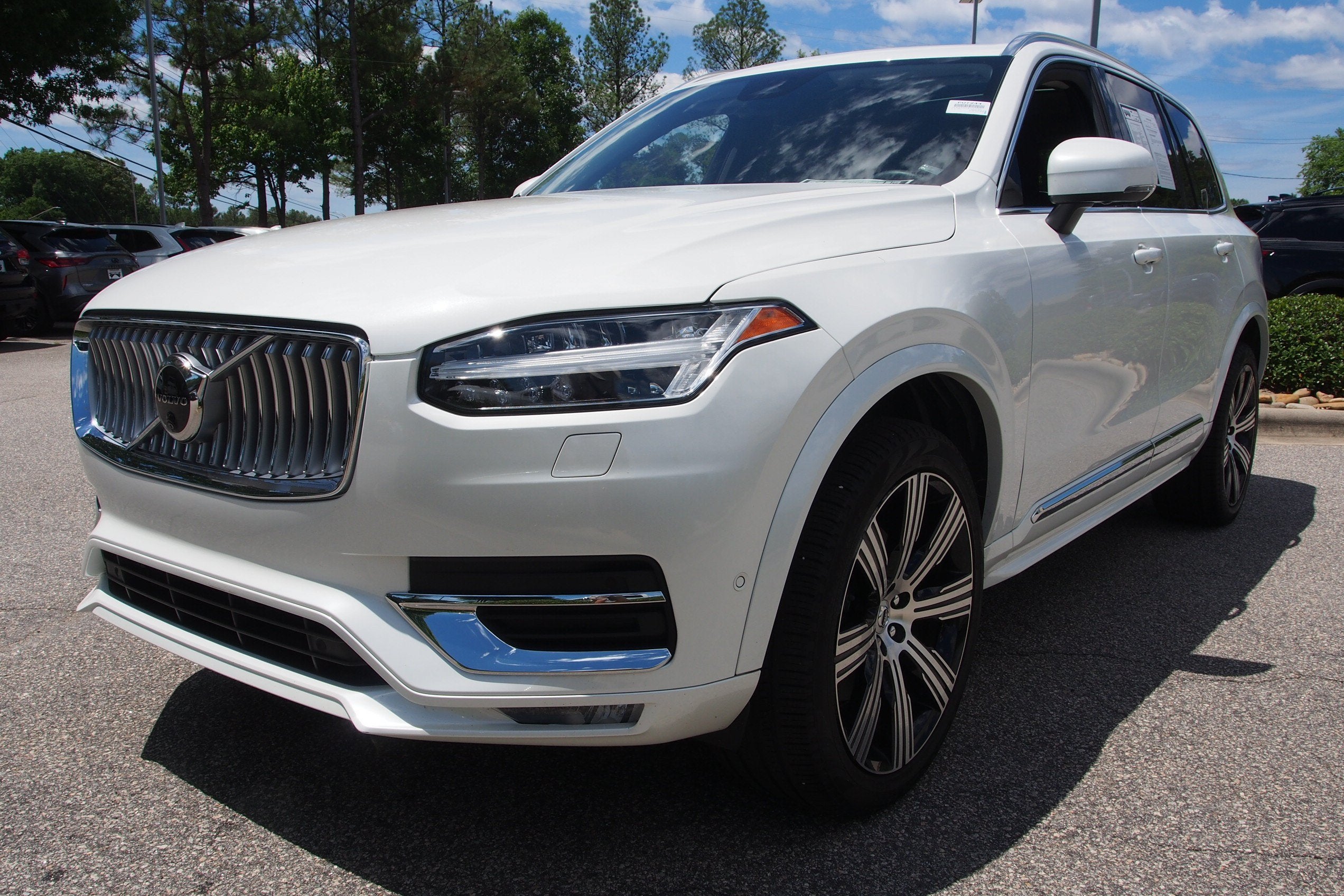 2024 Volvo XC90 Plus Bright Theme