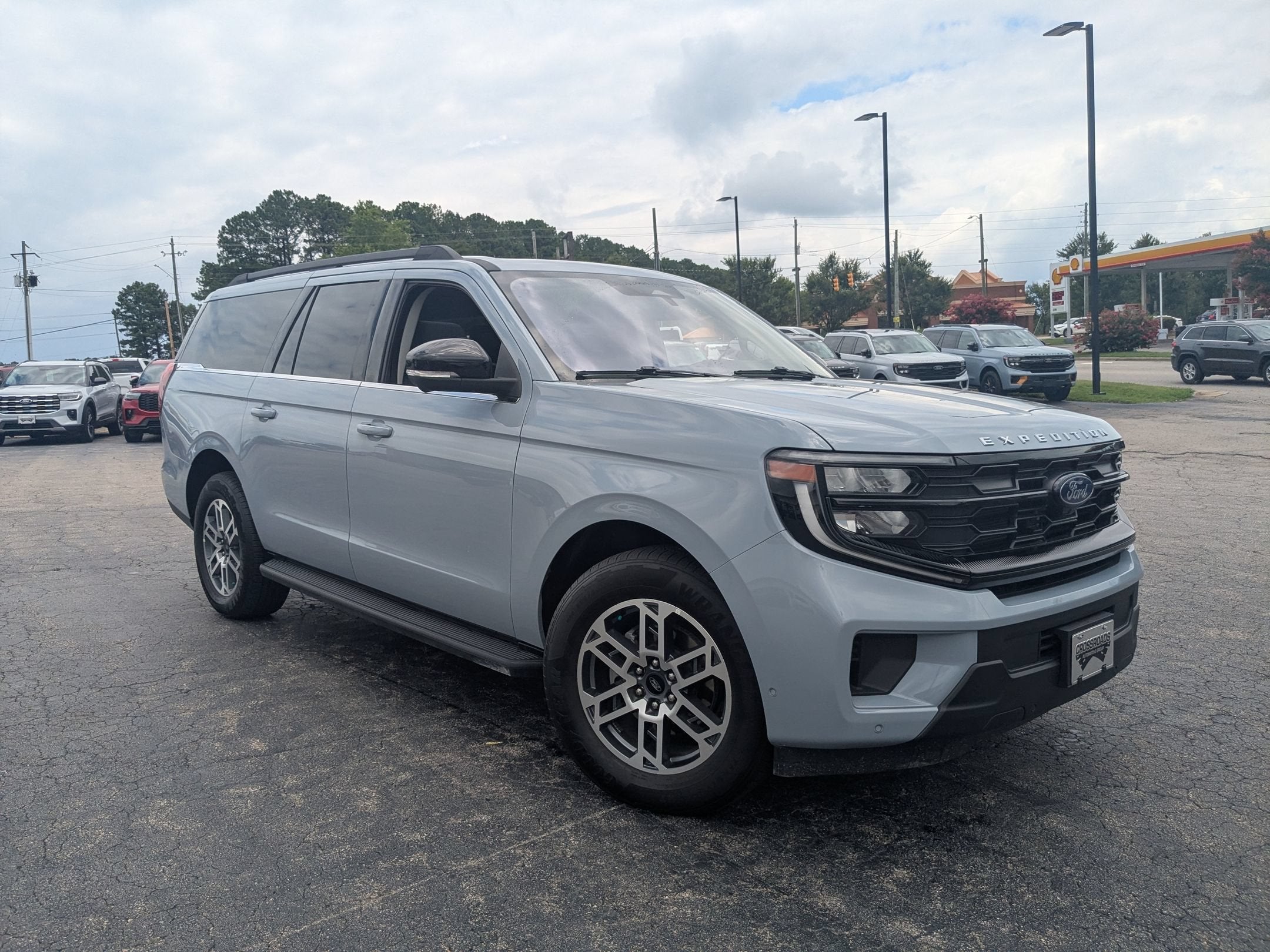 2025 Ford Expedition Max Active
