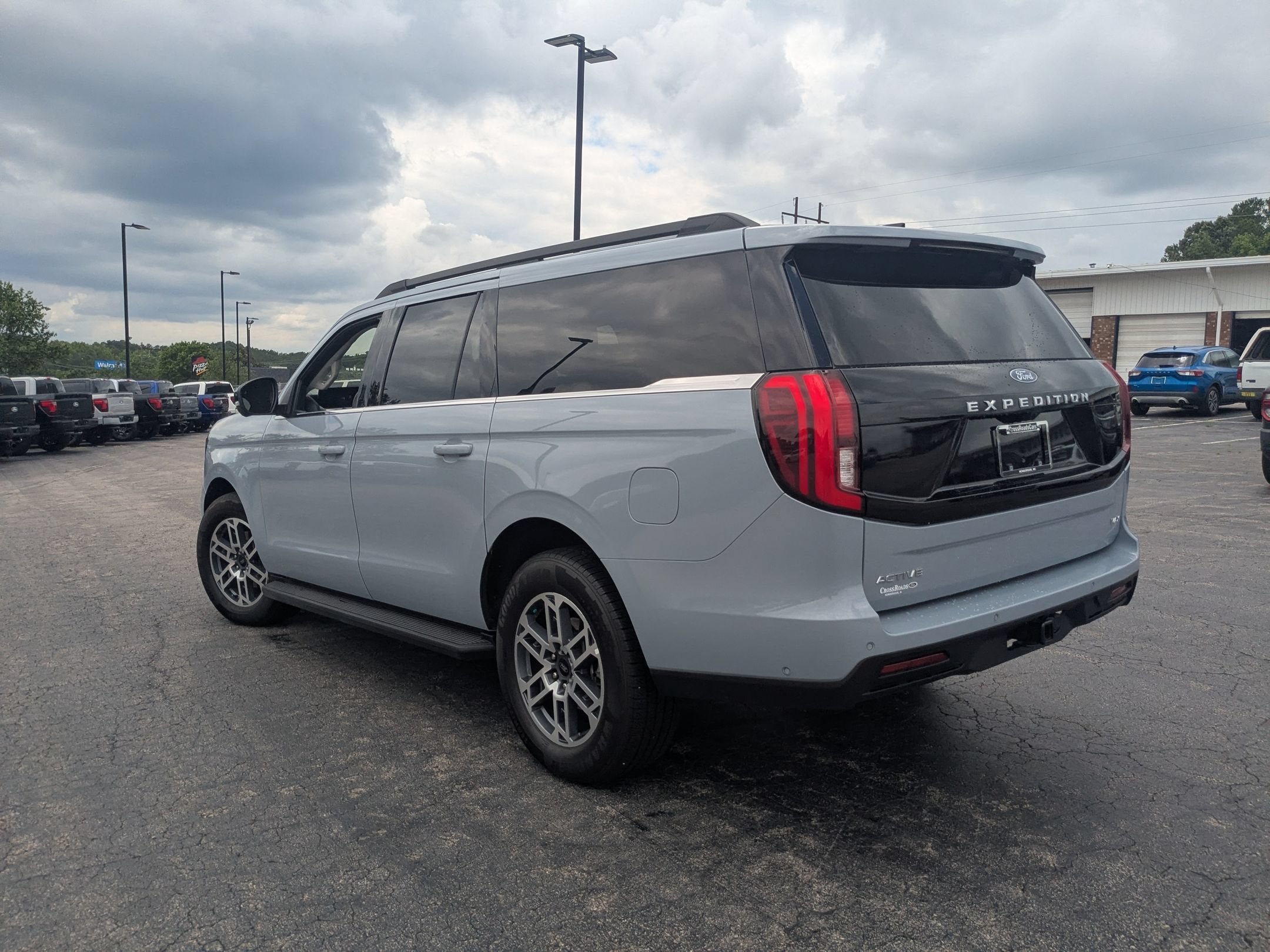 2025 Ford Expedition Max Active