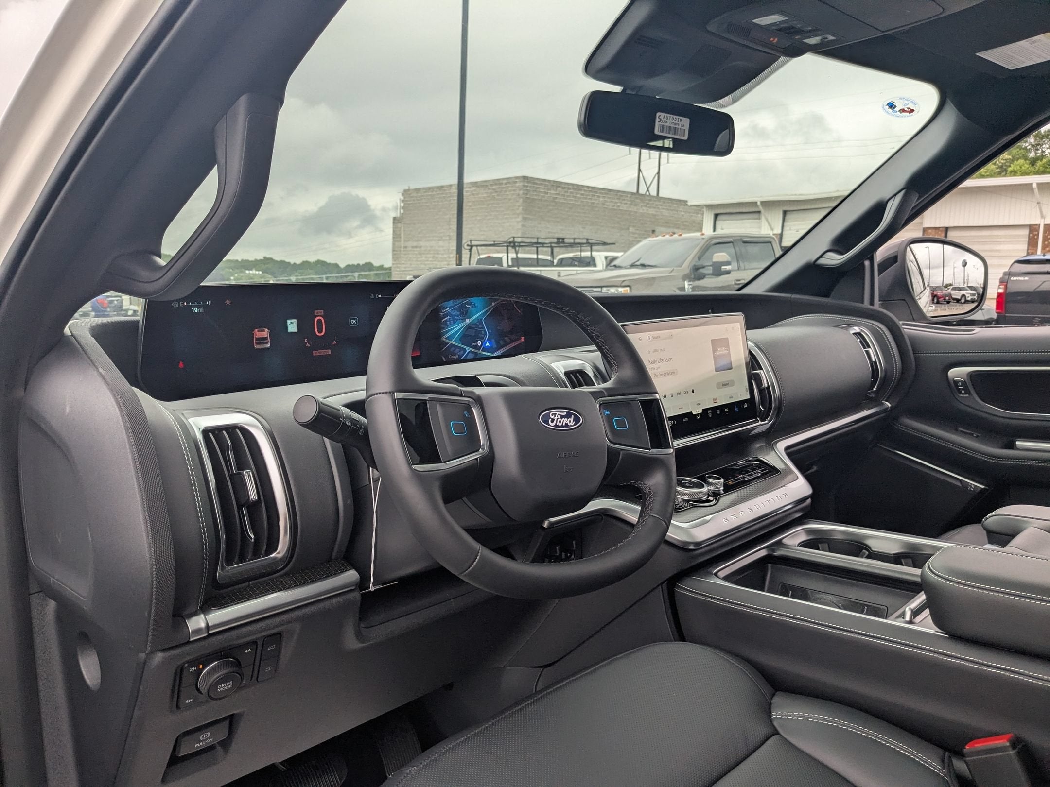 2027 Ford Expedition Platinum