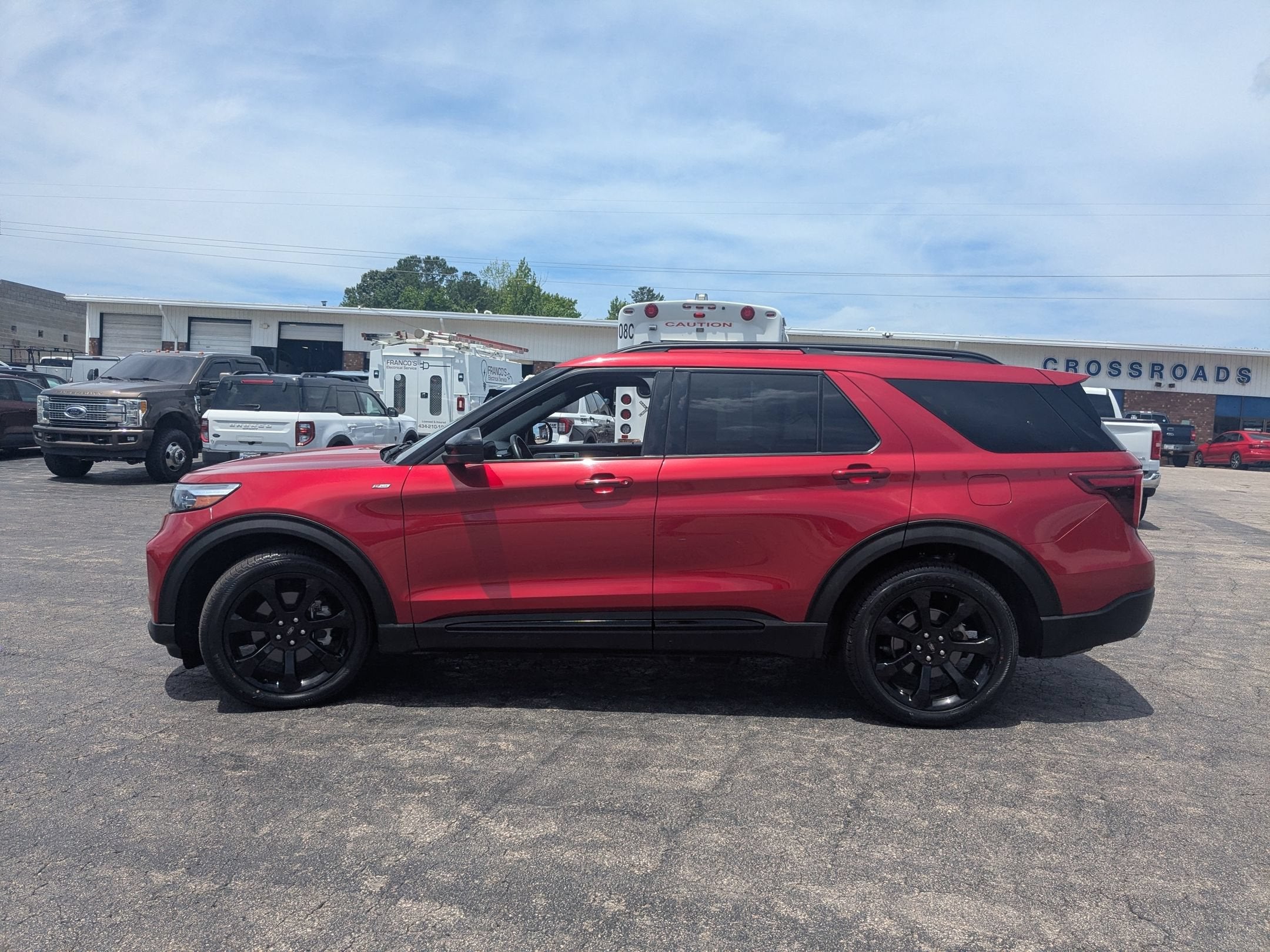 2023 Ford Explorer ST-Line