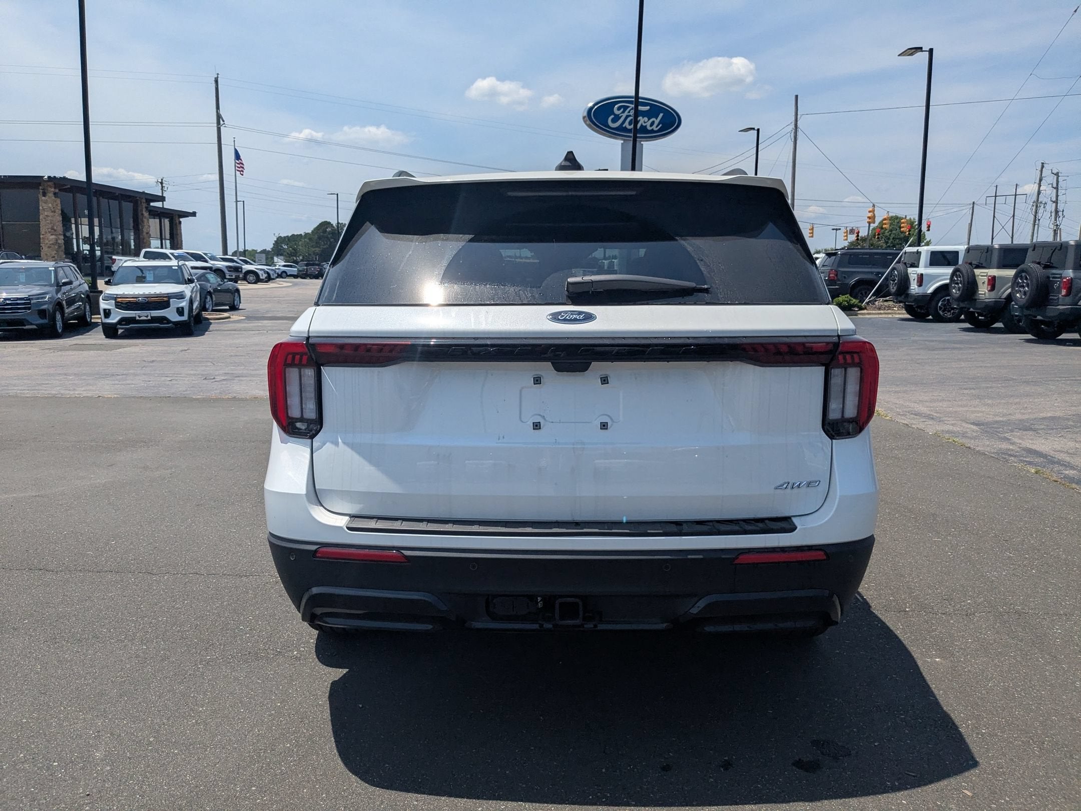 2026 Ford Explorer ST-Line