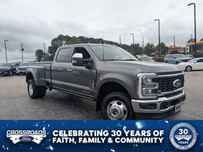 2026 Ford Super Duty F-350 DRW LARIAT