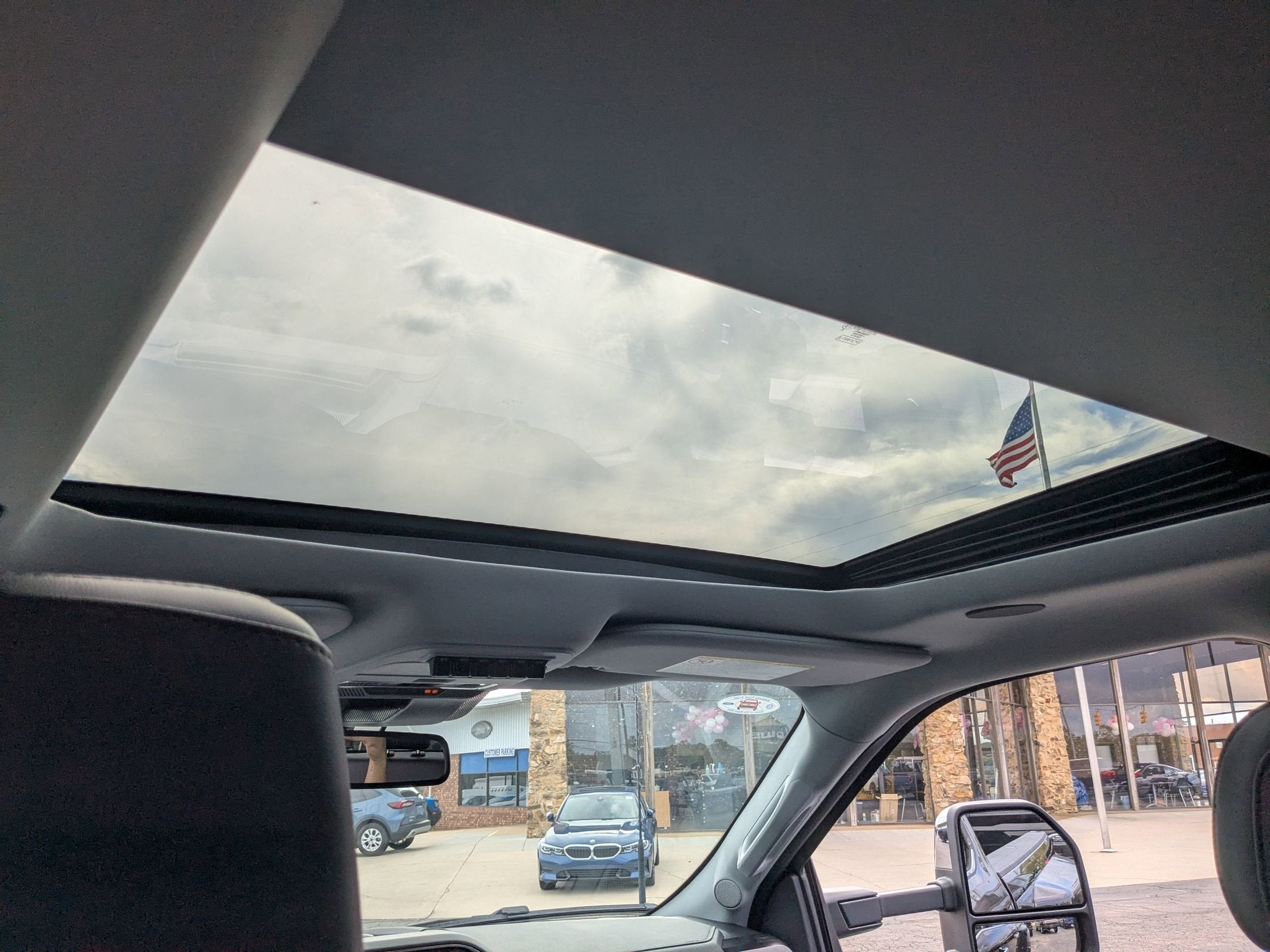 2026 Ford Super Duty F-350 DRW LARIAT