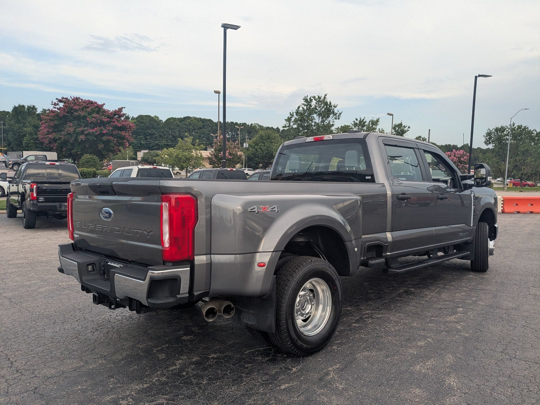 2025 Ford Super Duty F-350 DRW XL