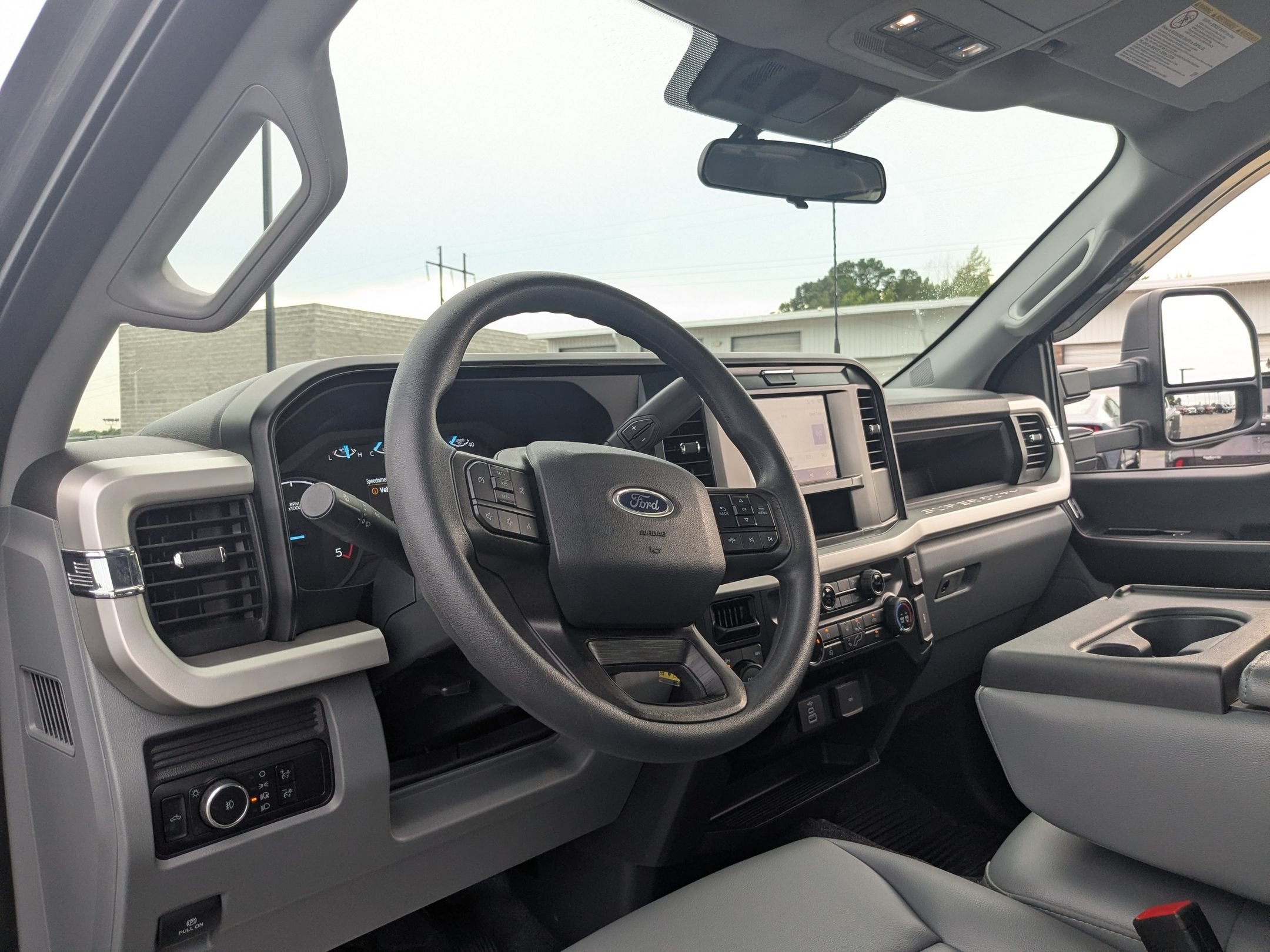2025 Ford Super Duty F-350 DRW XL